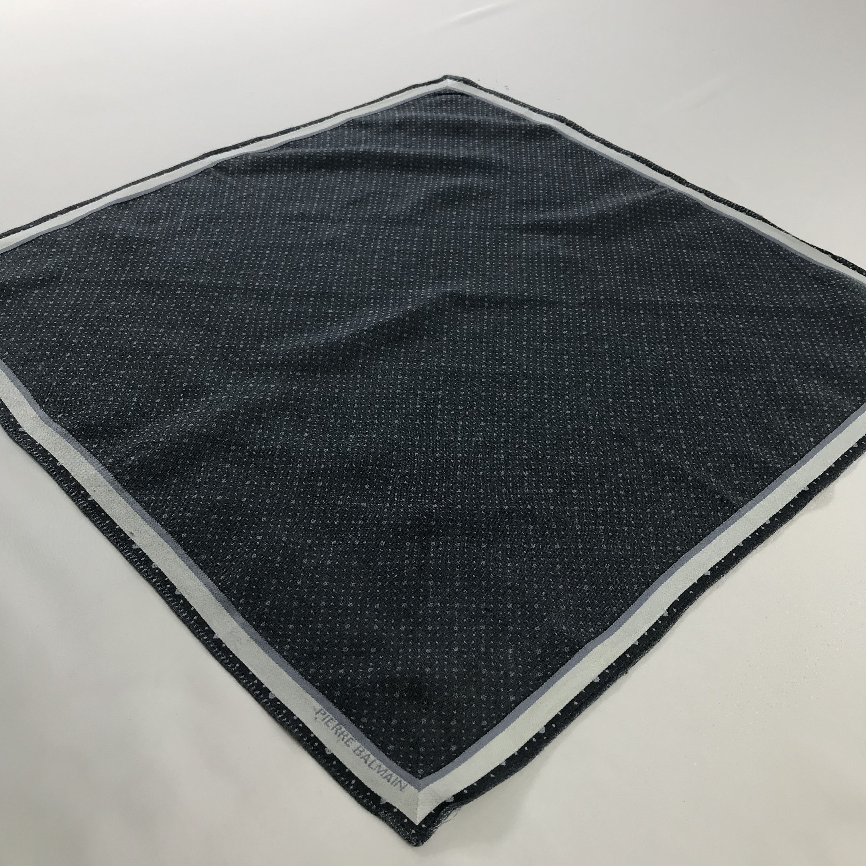 Pierre Balmain × Vintage Pierre Balmain Bandana / Handkerchief / Neckerchief - S389 Size ONE SIZE - 2 Thumbnail