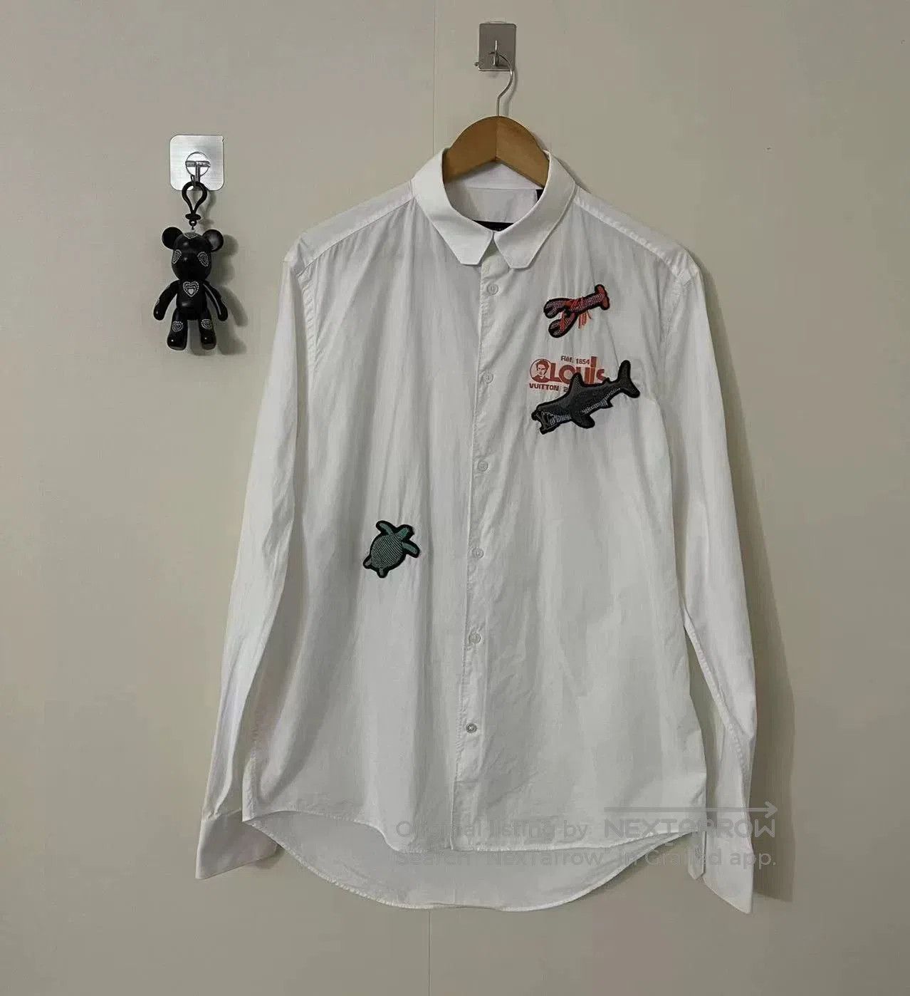 Louis Vuitton lv marine shirt with playful patches. Size US XL / EU 56 / 4 - 1 Thumbnail