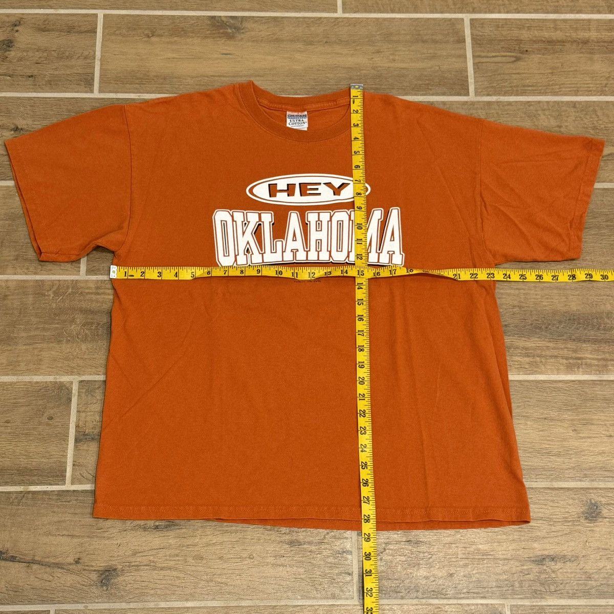 Vintage Vintage Texas Longhorns “Hey Oklahoma, Up Yours” T-Shirt Size US XL / EU 56 / 4 - 7 Thumbnail