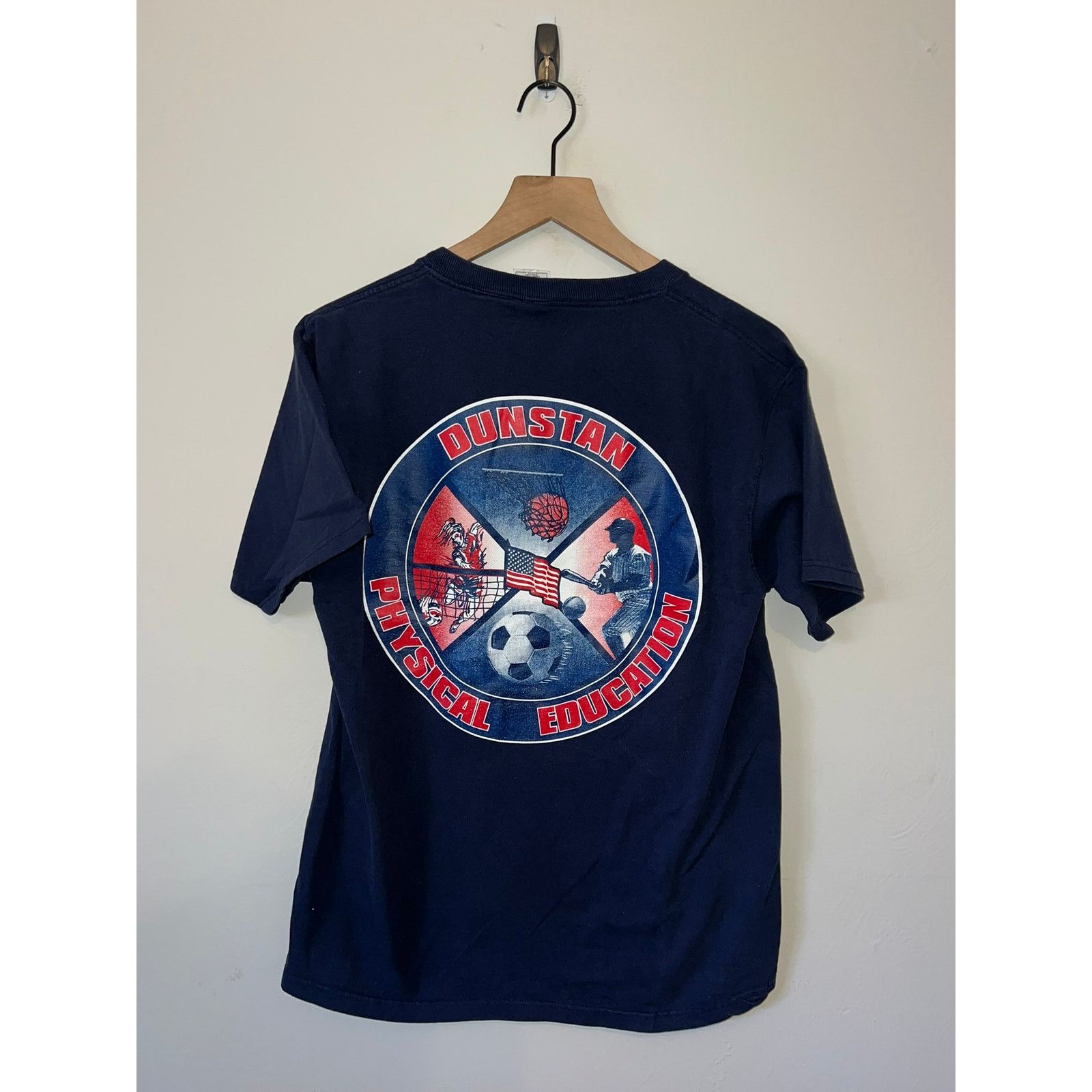 Fruit Of The Loom Vintage Physical Eductation Shirt Dunstan PE Sport Tee 90s L Size US L / EU 52-54 / 3 - 1 Thumbnail