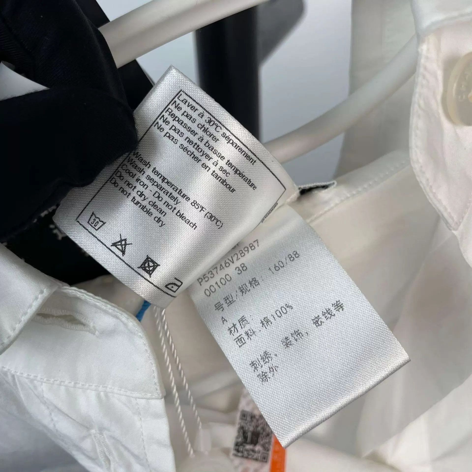 Chanel Chanel White Shirt Size 38 Size S / US 4 / IT 40 - 7 Thumbnail