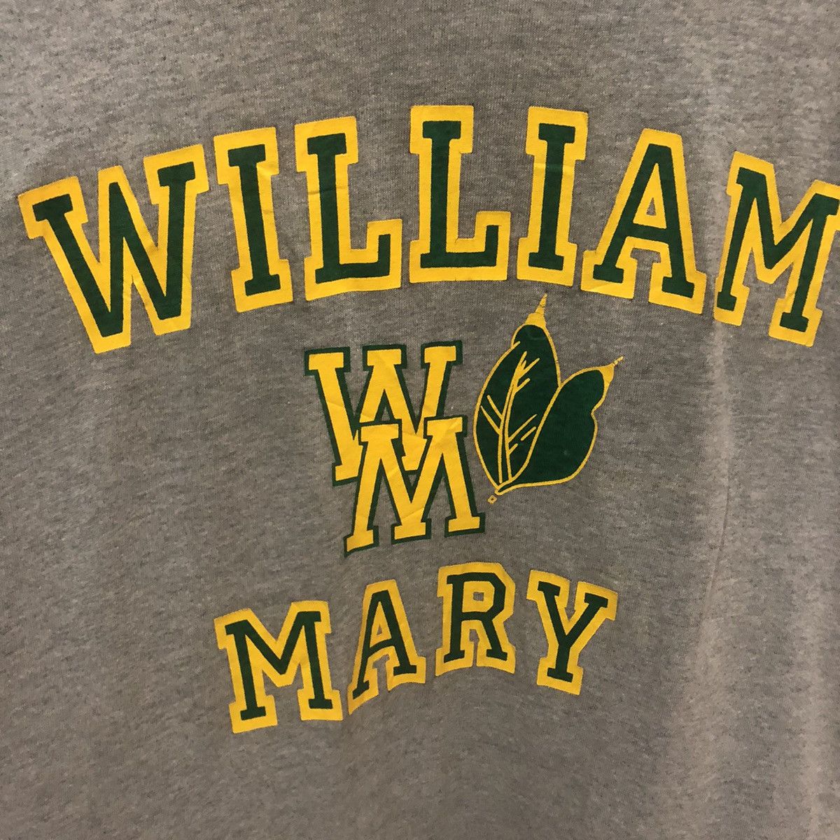 Hanes × Vintage 80’ Single Stich William Mary Shirt Size US M / EU 48-50 / 2 - 2 Thumbnail