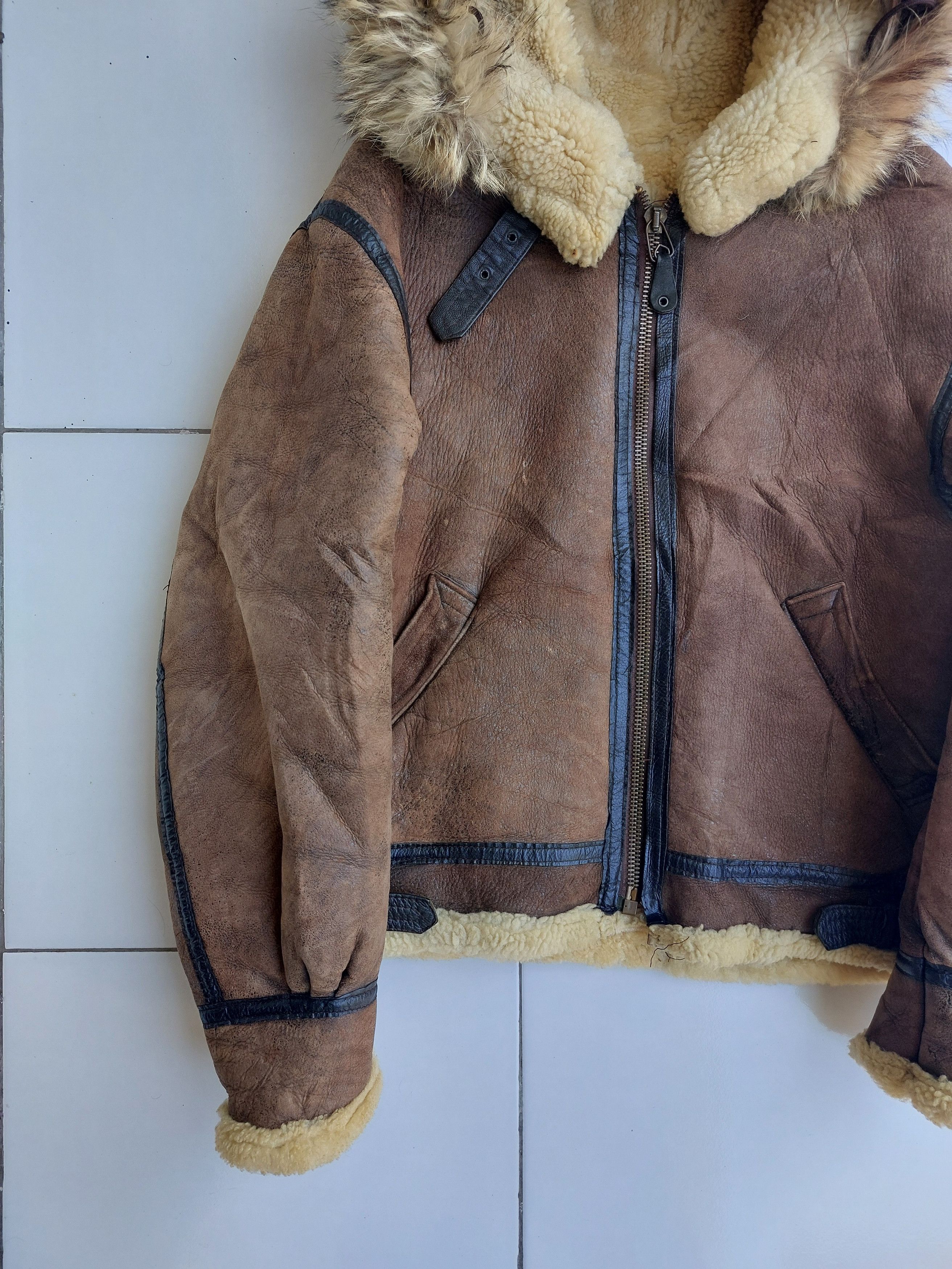 Avirex Avirex Vintage B3 Hooded Mouton Leather Jacket Military Size US L / EU 52-54 / 3 - 4 Thumbnail