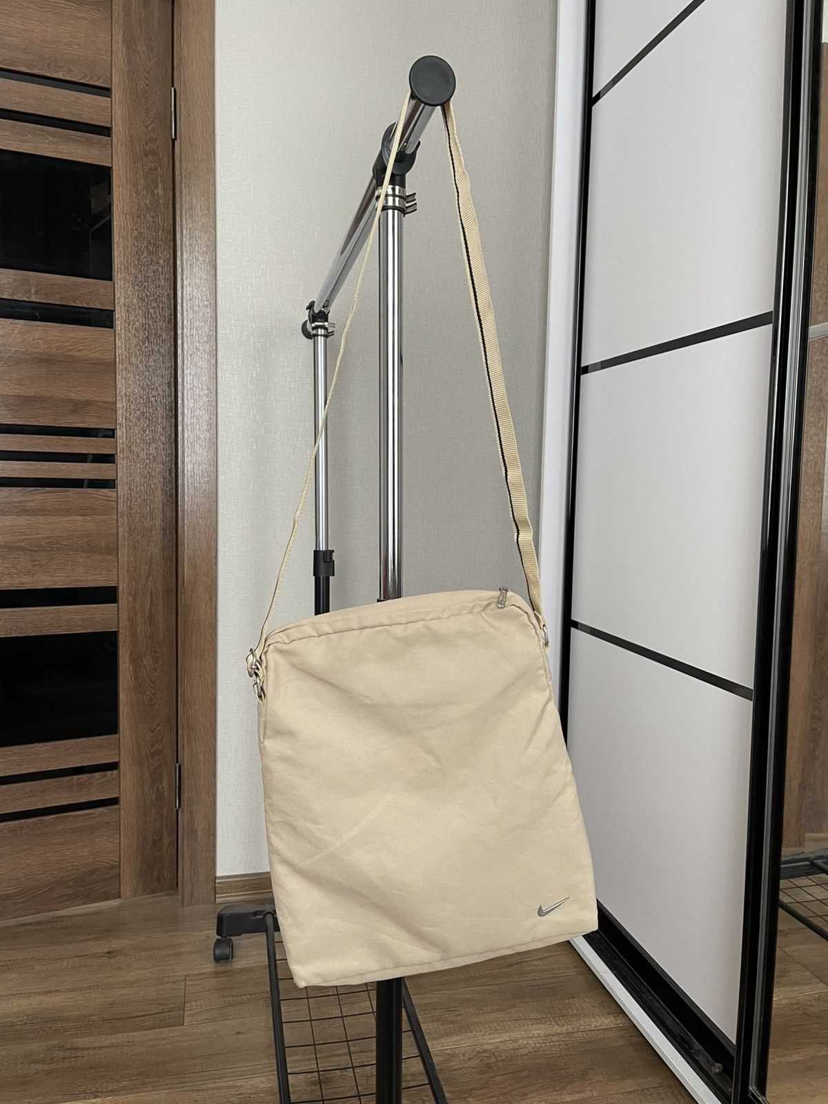 Nike Nike Crossbody Bag Vintage Metal Logo 90s Size ONE SIZE - 2 Thumbnail