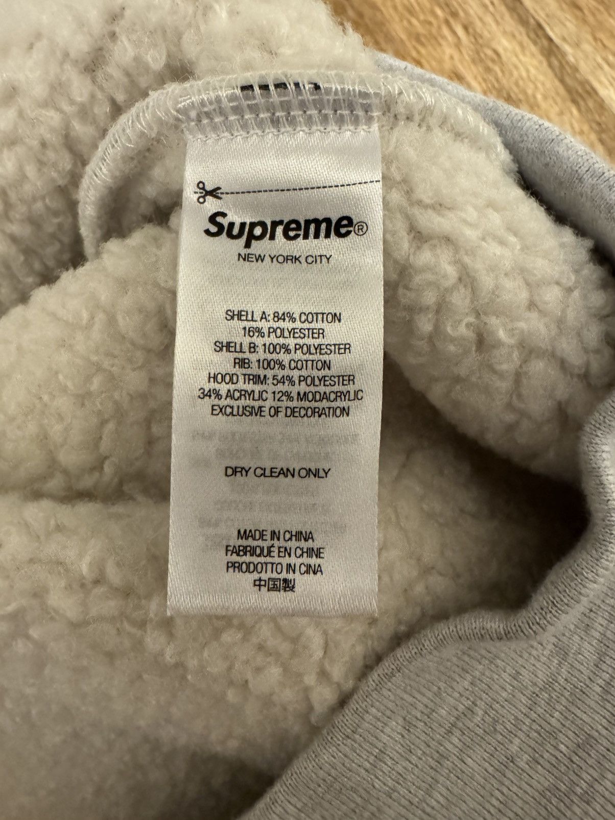 Supreme Size XL Supreme Faux Fur Size US XL / EU 56 / 4 - 5 Thumbnail