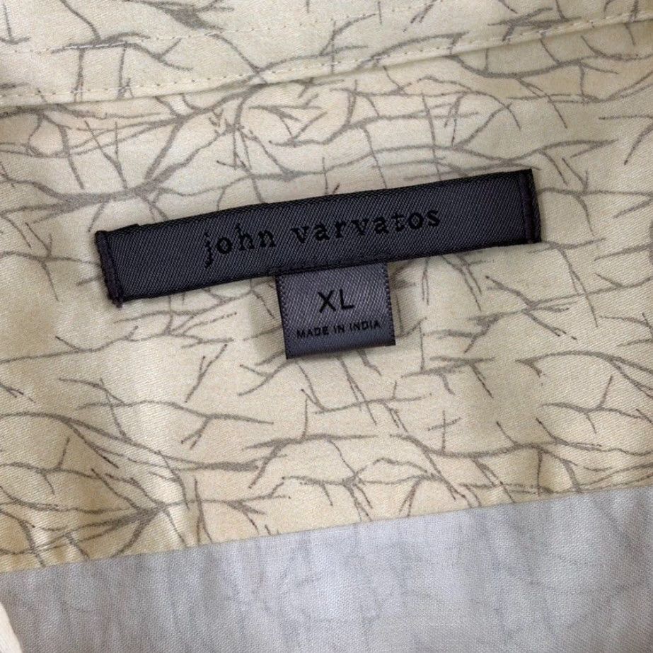 John Varvatos VINTAGE John Varvatos Rodney Button Front Hidden Placket Shirt Abstract Men XL NWT 28 Size US XL / EU 56 / 4 - 2 Thumbnail