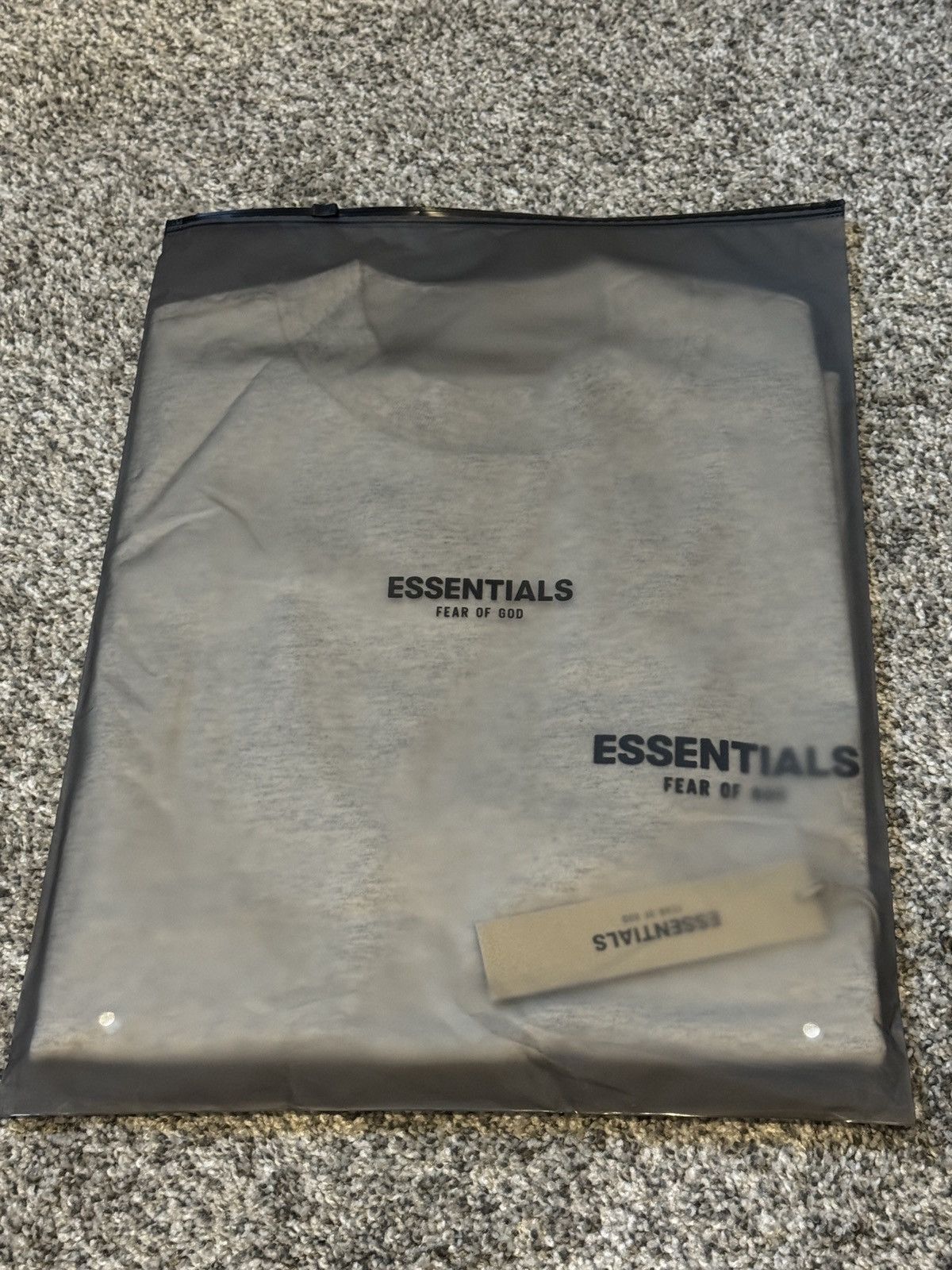 Fear of God Fear of God Essentials Light Oatmeal T-Shirt Size US XS / EU 42 / 0 - 3 Thumbnail