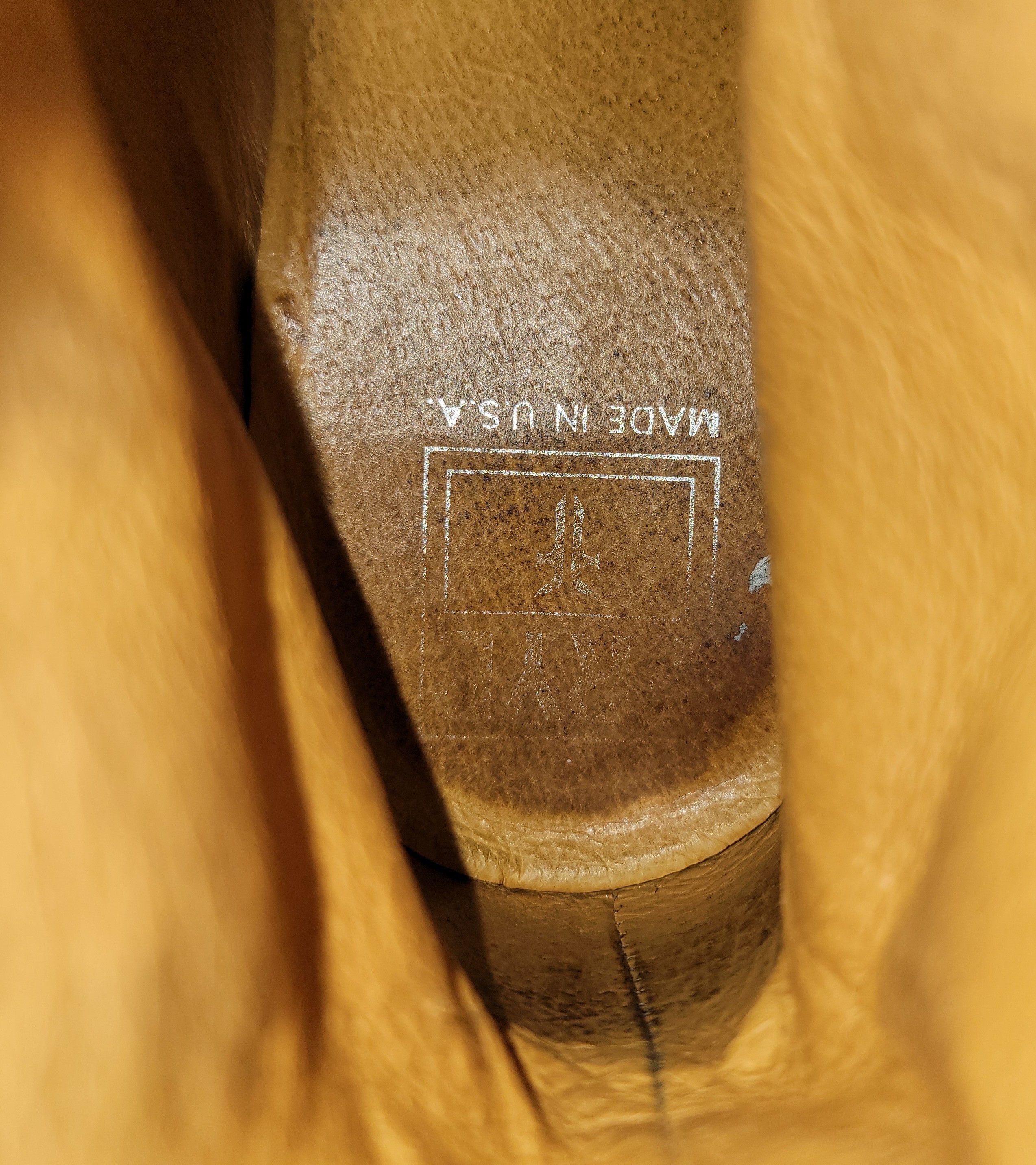 Frye Frye Suede Men's Boot Size US 10 / EU 43 - 8 Thumbnail