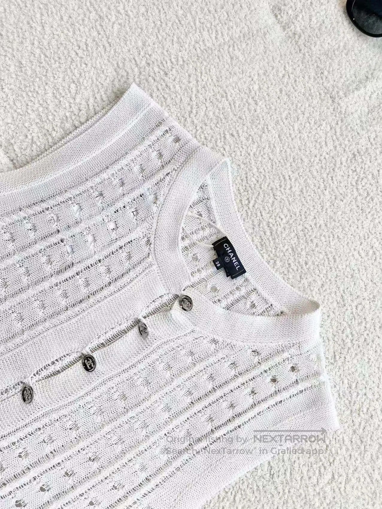 Chanel Chanel Hollow Knit Sleeveless Top| Size XS / US 0-2 / IT 36-38 - 4 Thumbnail
