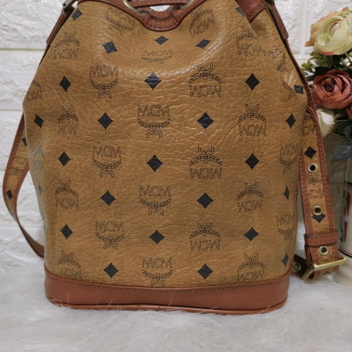 MCM MCM COGNAC VISETOS CROSSBODY BUCKET BAG MADE in GERMANY Size ONE SIZE - 7 Thumbnail