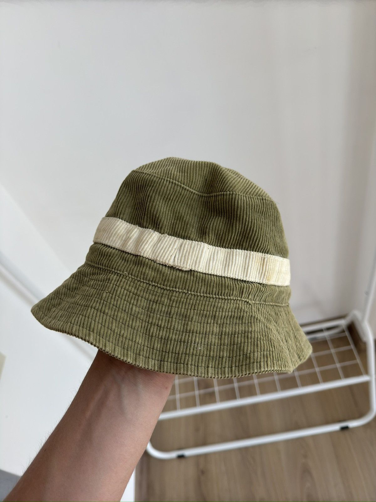 Quiksilver vintage Quicksilver embroidered logo corduroy bucket hat Size ONE SIZE - 4 Thumbnail