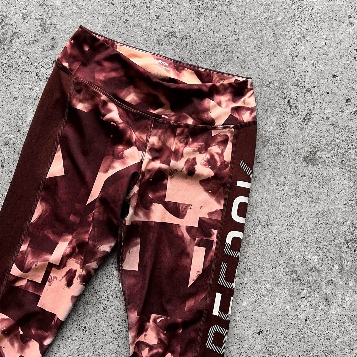 Reebok Reebok Speedwick Running Womens Smoke Print Leggings Size 28" / US 6 / IT 42 - 7 Thumbnail
