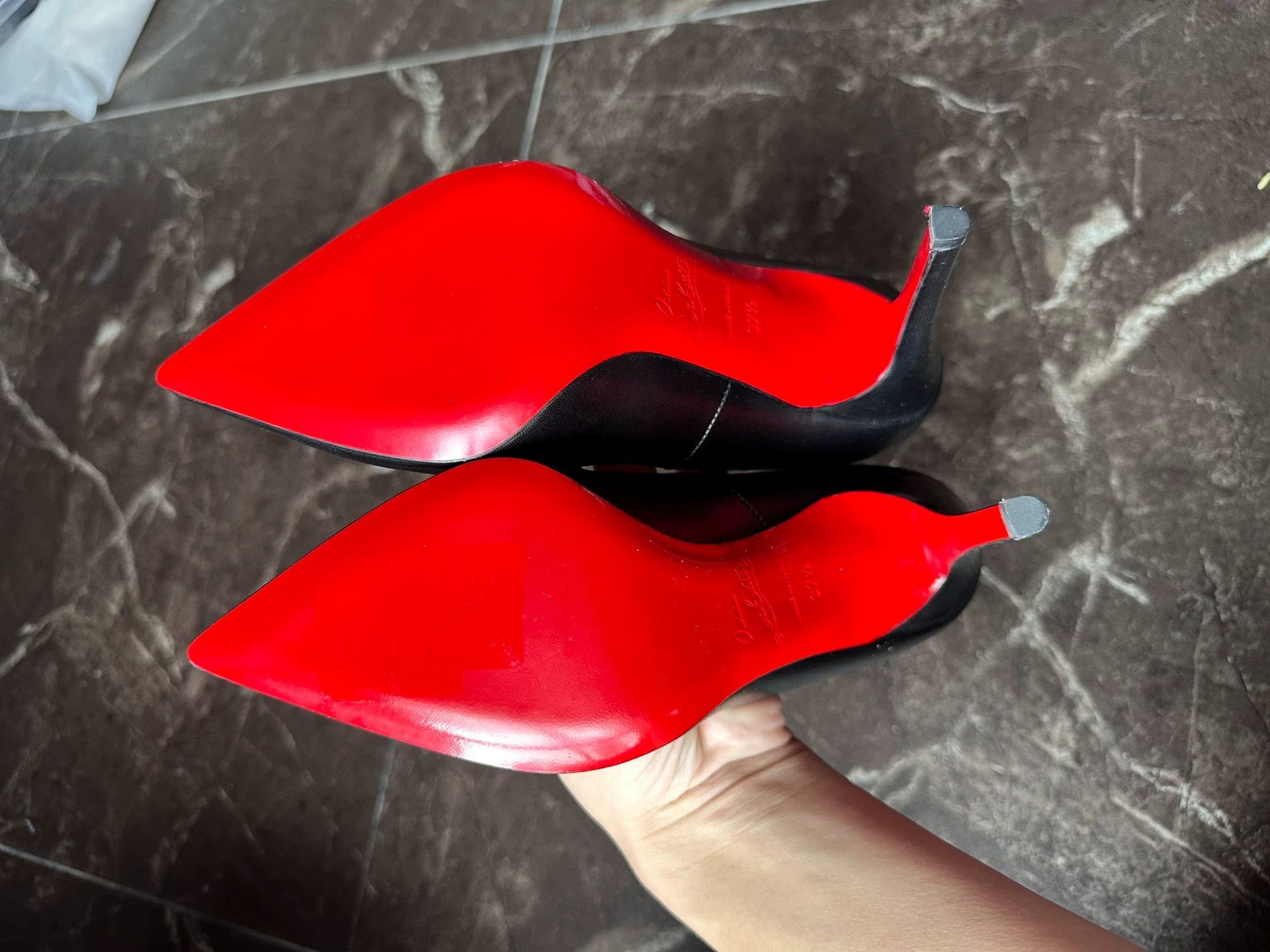 Christian Louboutin CL Red Sole Black Pumps 37.5 New W/Box & Dust Bag Size US 7 / IT 37 - 5 Thumbnail
