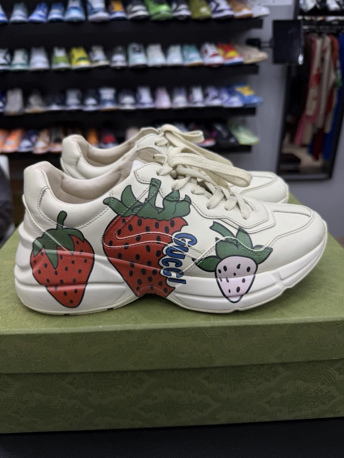 Gucci Authenthic- Gucci Rhyton Chunky Sneakers Women's 38G/8US Size US 8 / IT 38 - 4 Thumbnail