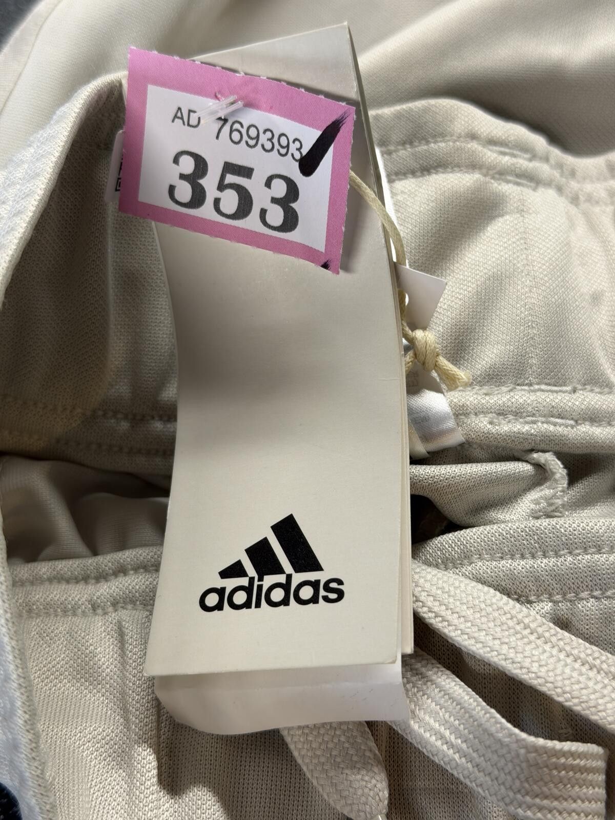 Other Adidas cream pants in size 2XS Size 25" / US 0 / IT 36 - 2 Thumbnail
