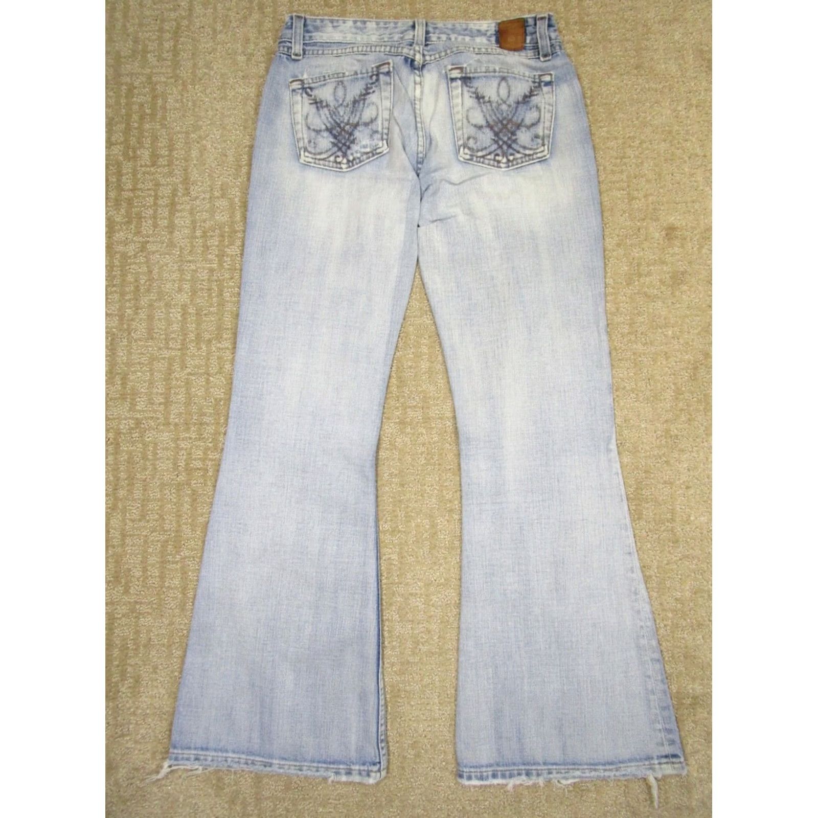 Vintage BKE Buckle Jeans Women 28 Light Blue Low Rise Flared Denim 5-Pocket 30in Inseam Vintage Y2K Distressed Pocket Logo Shoes? Size 28" / US 6 / IT 42 - 4 Thumbnail