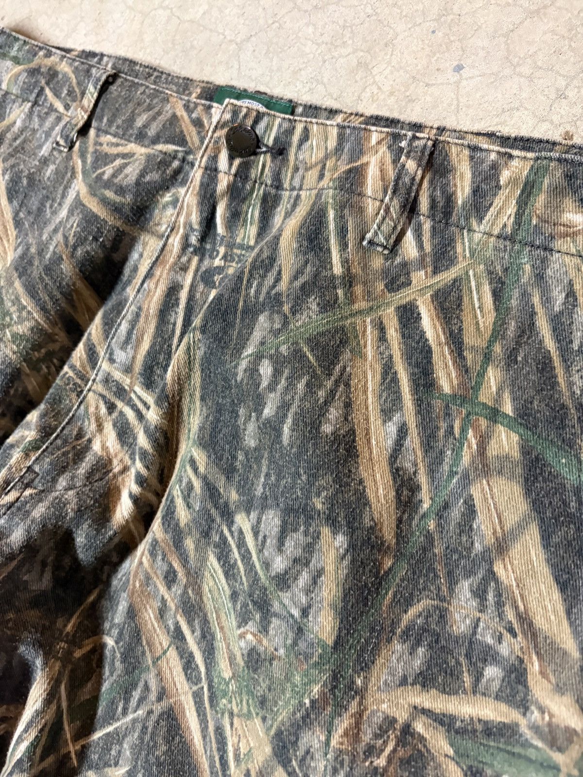 Cabelas Vintage 90s Cabela’s Mossy Oak Camo Cargo Pants Size 40x32 Size US 40 / EU 56 - 2 Thumbnail