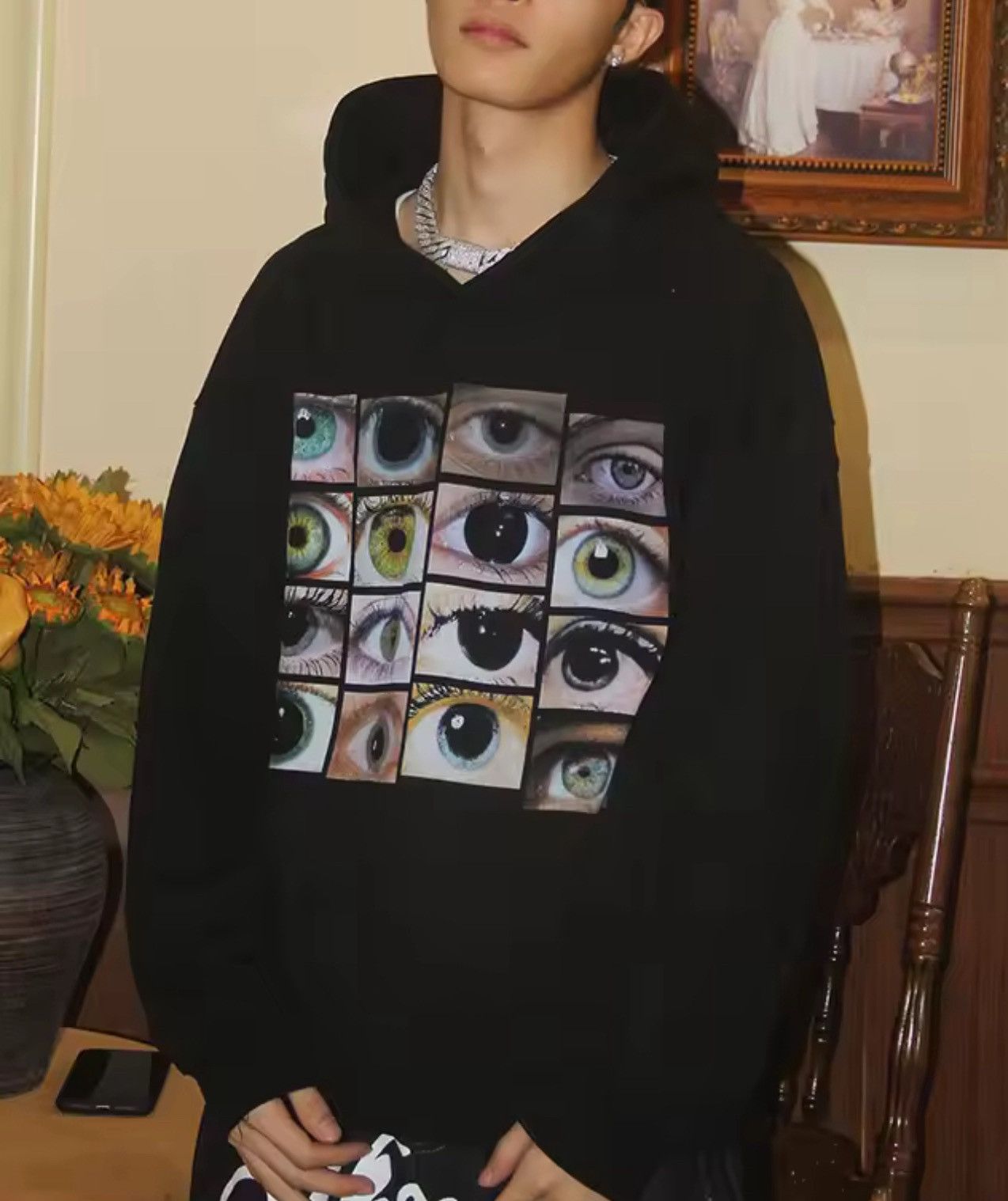 Japanese Brand Eye-Catching Graphic Hoodie - Black with Bold Eye Print | Size US L / EU 52-54 / 3 - 2 Thumbnail
