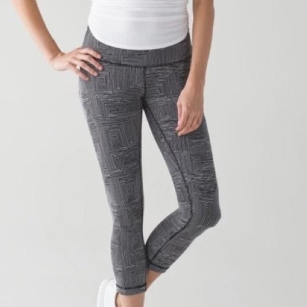 Lululemon lululemon athletica l Wunder Under Train Crop 21” Size 4 Size 27" / US 4 / IT 40 - 12 Thumbnail
