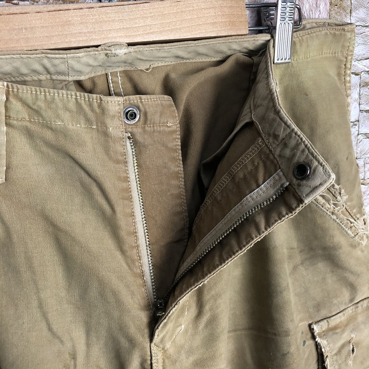 HOLLYWOOD RANCH MARKET D HRM Hollywood Ranch Market Brown ripped cargo Pants #A350 Size US 32 / EU 48 - 15 Thumbnail