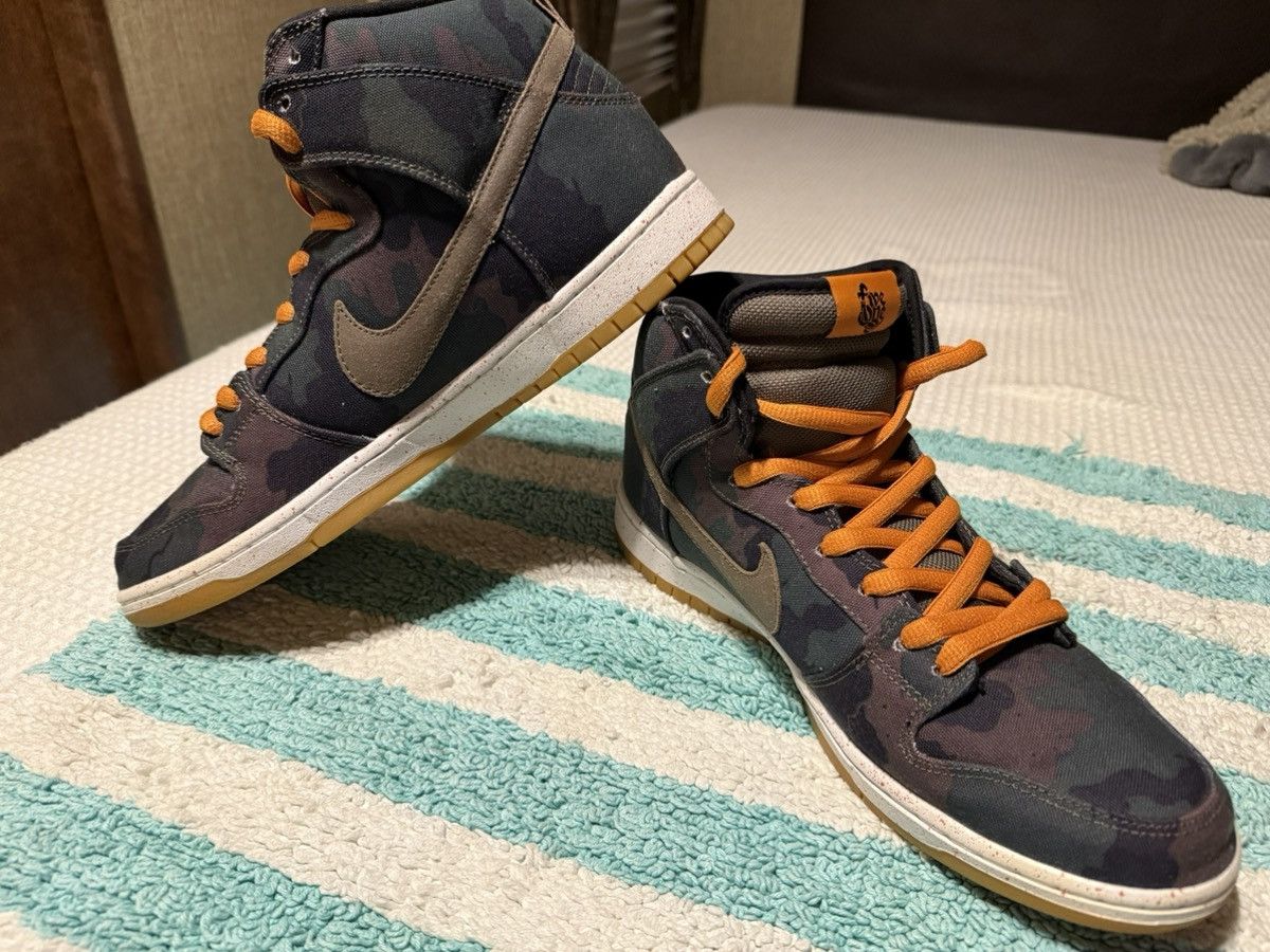 Nike Nike “FiveOneO” SB Dunk Hi Camo 510, VVNDS! Tried-on once! Size US 11.5 / EU 44-45 - 2 Thumbnail