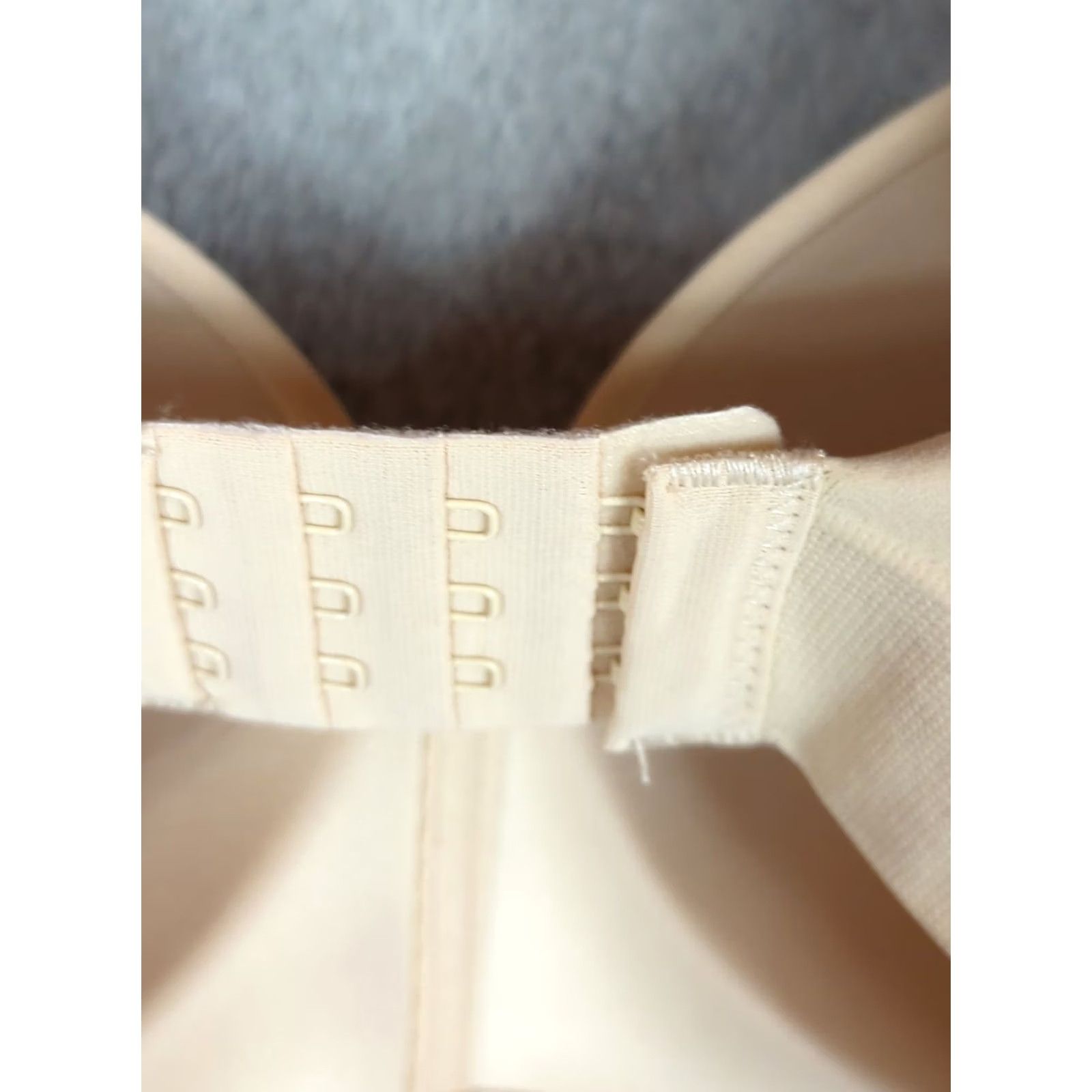 Vintage Truekind Women's Bra M Black Beige Wirefree Seamless Comfort Shaping Bralette Shirt Style Junior? Size ONE SIZE - 6 Thumbnail
