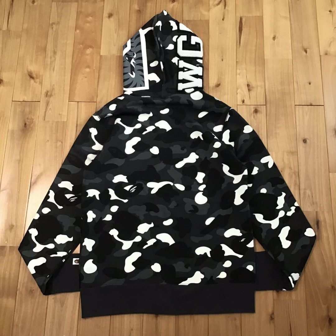 Bape 💫Glow in the dark💫 BAPE City camo shark full zip hoodie APE Size US M / EU 48-50 / 2 - 3 Thumbnail