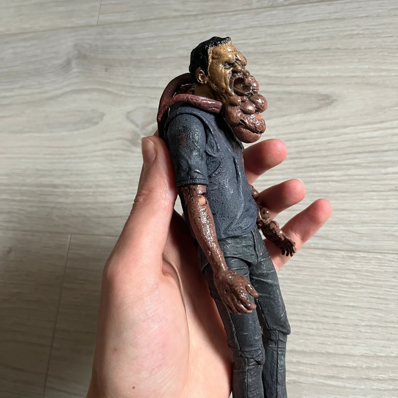 Other NECA Left 4 Dead Smoker Action Figure Size ONE SIZE - 4 Thumbnail