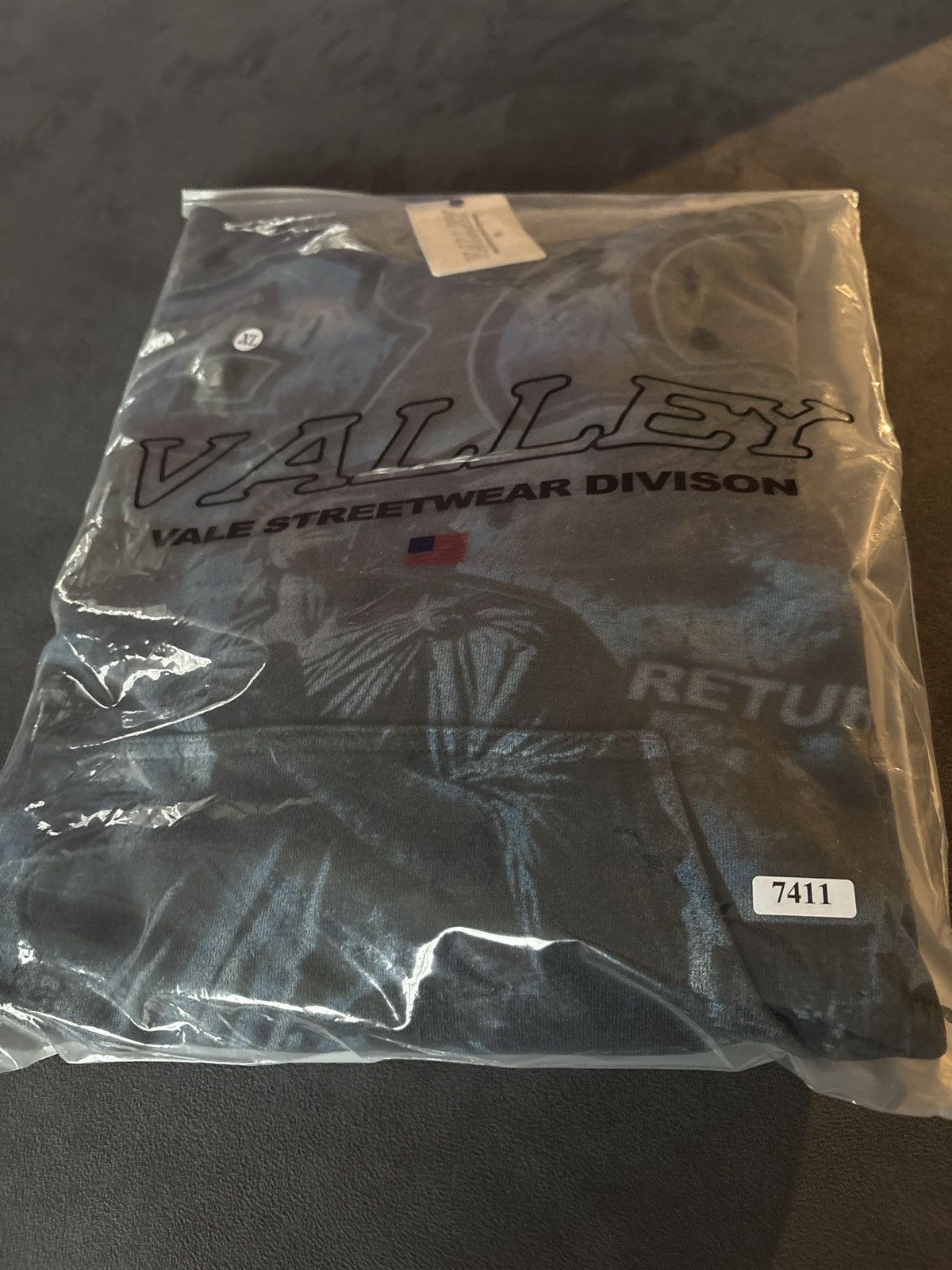 Vale Vale return of vale hoodie pullover Size US XL / EU 56 / 4 - 8 Thumbnail