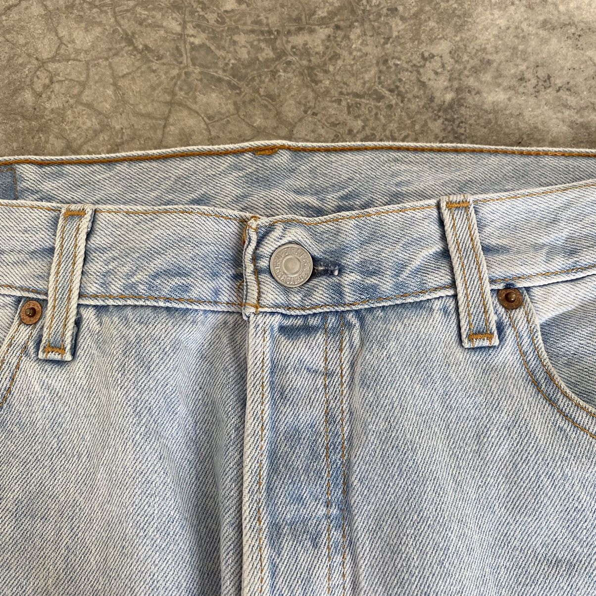 Levi's Size 35x30 Vintage 1996 Levis 501 Light Blue Jeans Size US 35 - 9 Thumbnail
