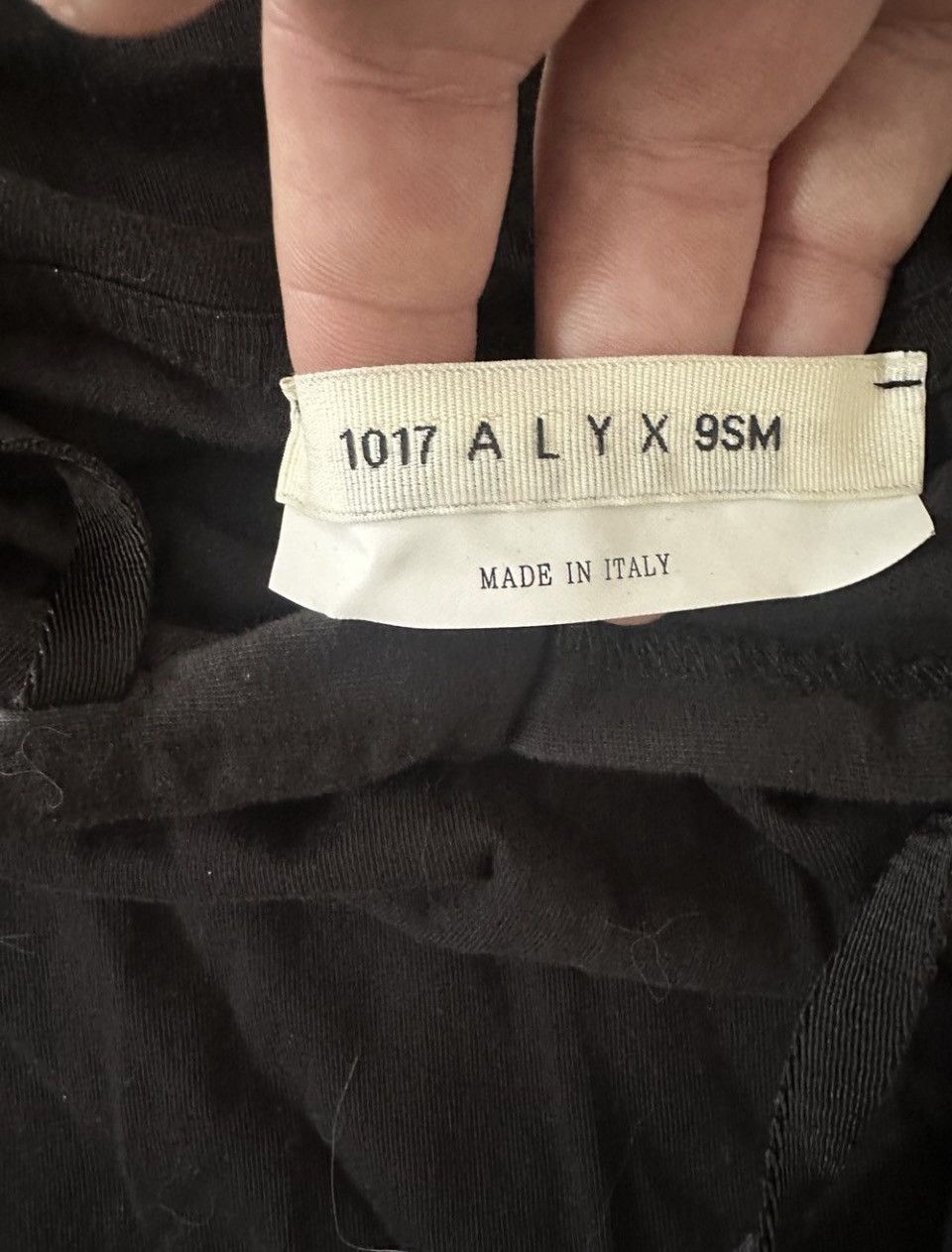1017 ALYX 9SM 1017 ALYX 9SM Buckle Detail Hoodie Size US XL / EU 56 / 4 - 4 Thumbnail