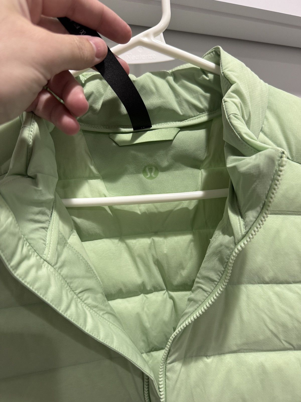Lululemon Lululemon Navigation Goose Down Puffer Vest Creamy Mint Sz L Size US L / EU 52-54 / 3 - 5 Thumbnail