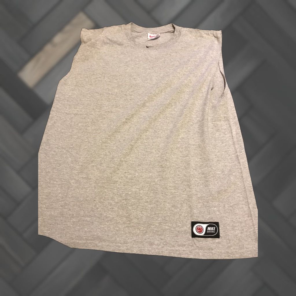 Nike VINTAGE Nike Gray Sleeveless T-Shirt Mens M Grunge Punk Emo Shirt Size US M / EU 48-50 / 2 - 1 Thumbnail