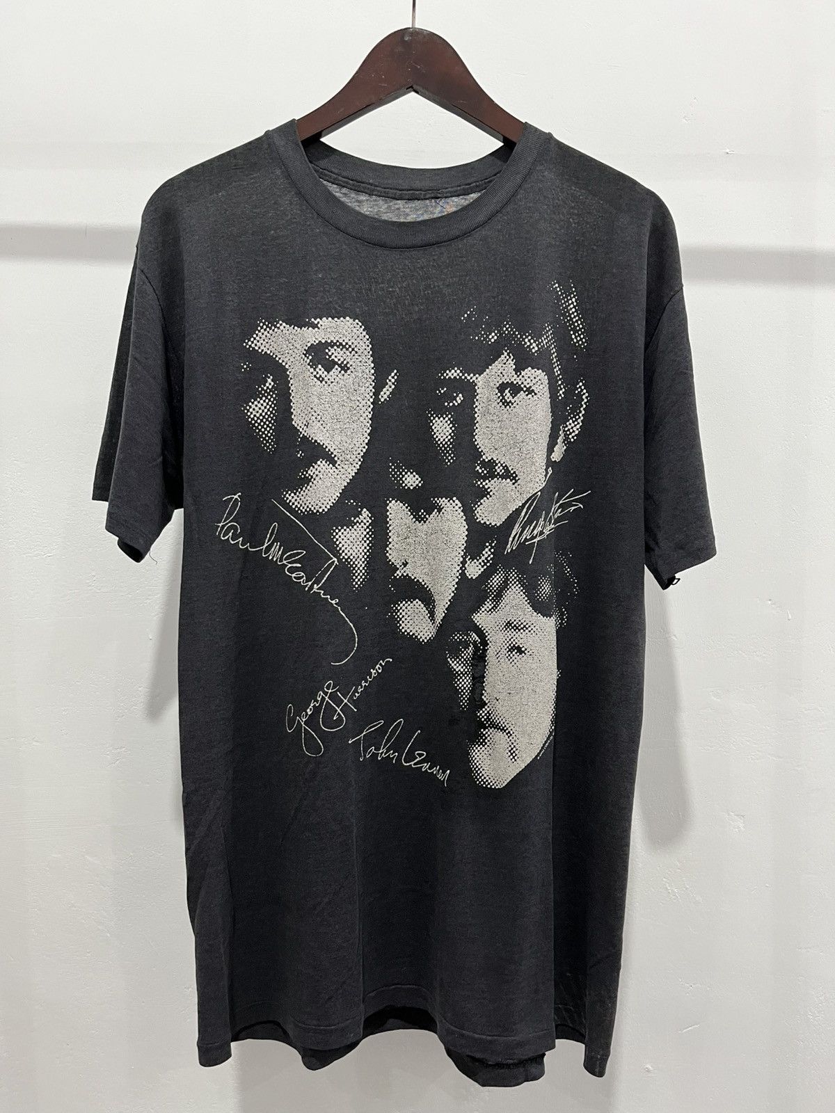 Band Tees Vintage the beatles 1987 tees Size US M / EU 48-50 / 2 - 1 Thumbnail