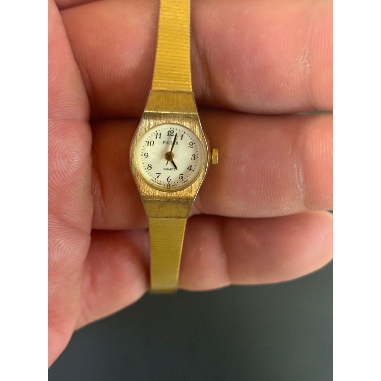 Pulsar Vintage Pulsar V233-0390 Gold Tone Womens Watch! New Battery Size ONE SIZE - 1 Thumbnail