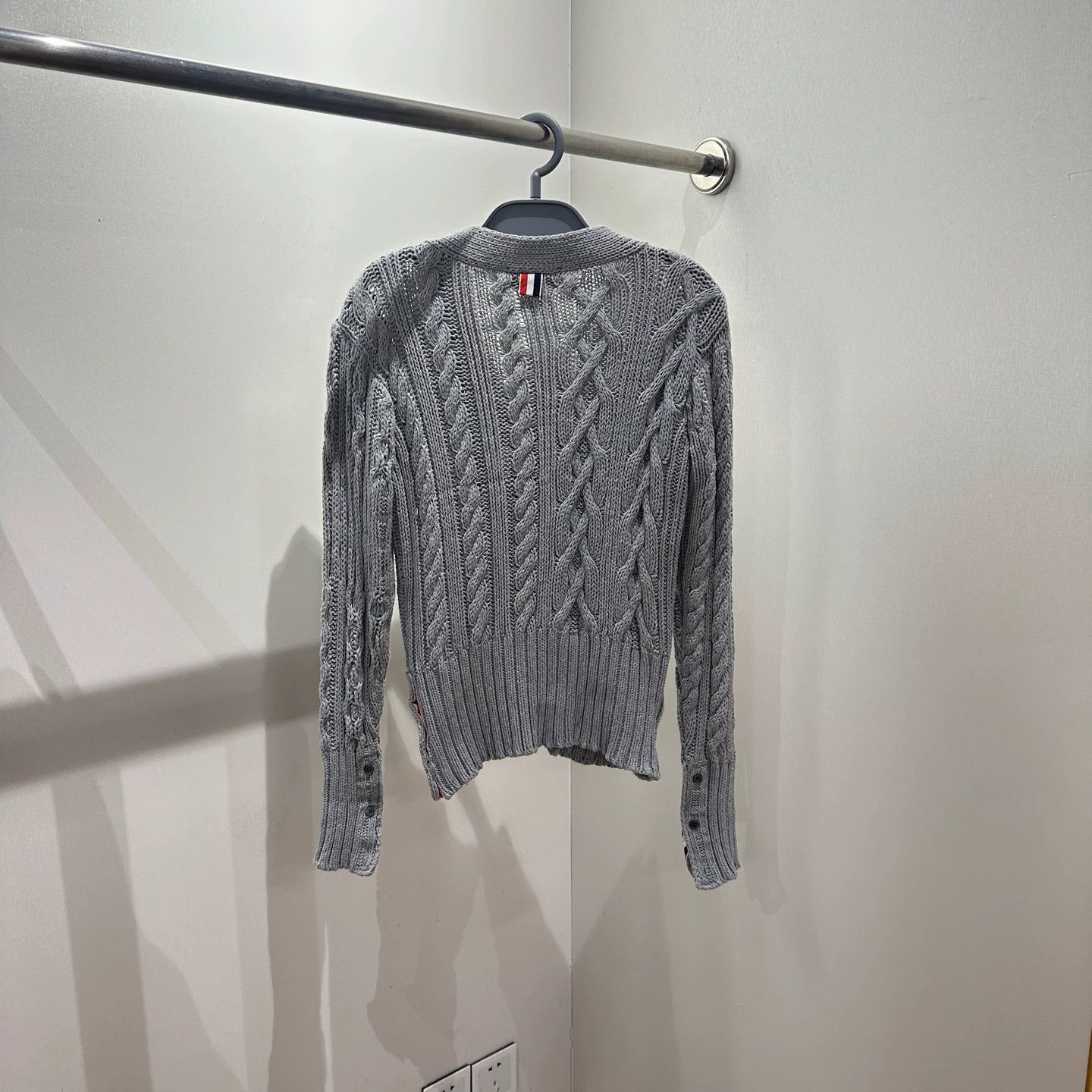 Thom Browne THOM BROWNE may755 gray cable knit cardigan 38 Size XS / US 0-2 / IT 36-38 - 2 Thumbnail