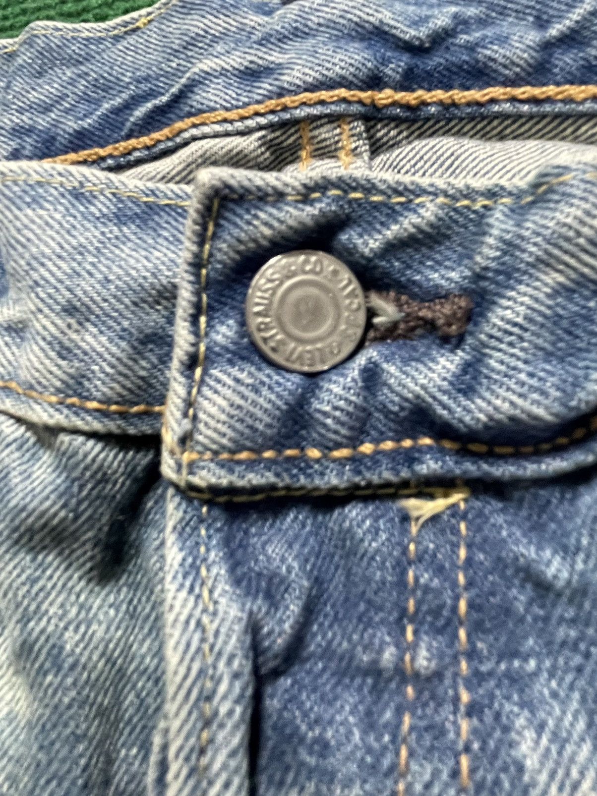 Levi's Rare Levis 501 Distressed Jeans Size US 33 - 5 Thumbnail