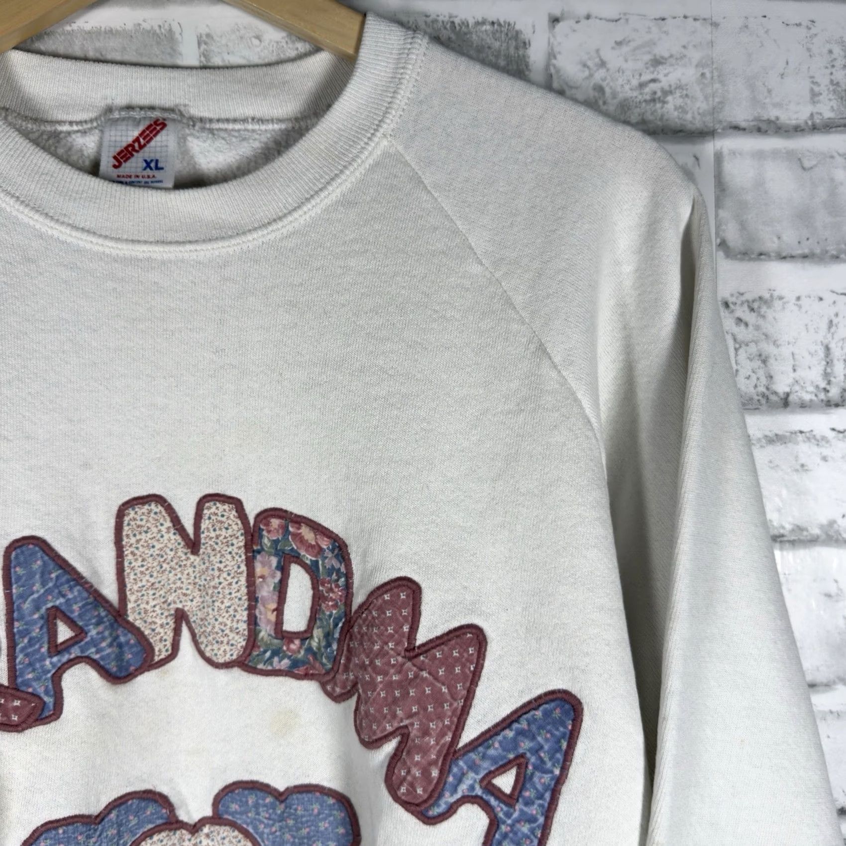 Jerzees VINTAGE Jerzees White Grandma Pullover Shirt Womens XL USA Pullover Sweatshirt Womens XL White USA Grandmas Activewear 80s 90s Mens Womens Size XL / US 12-14 / IT 48-50 - 2 Thumbnail