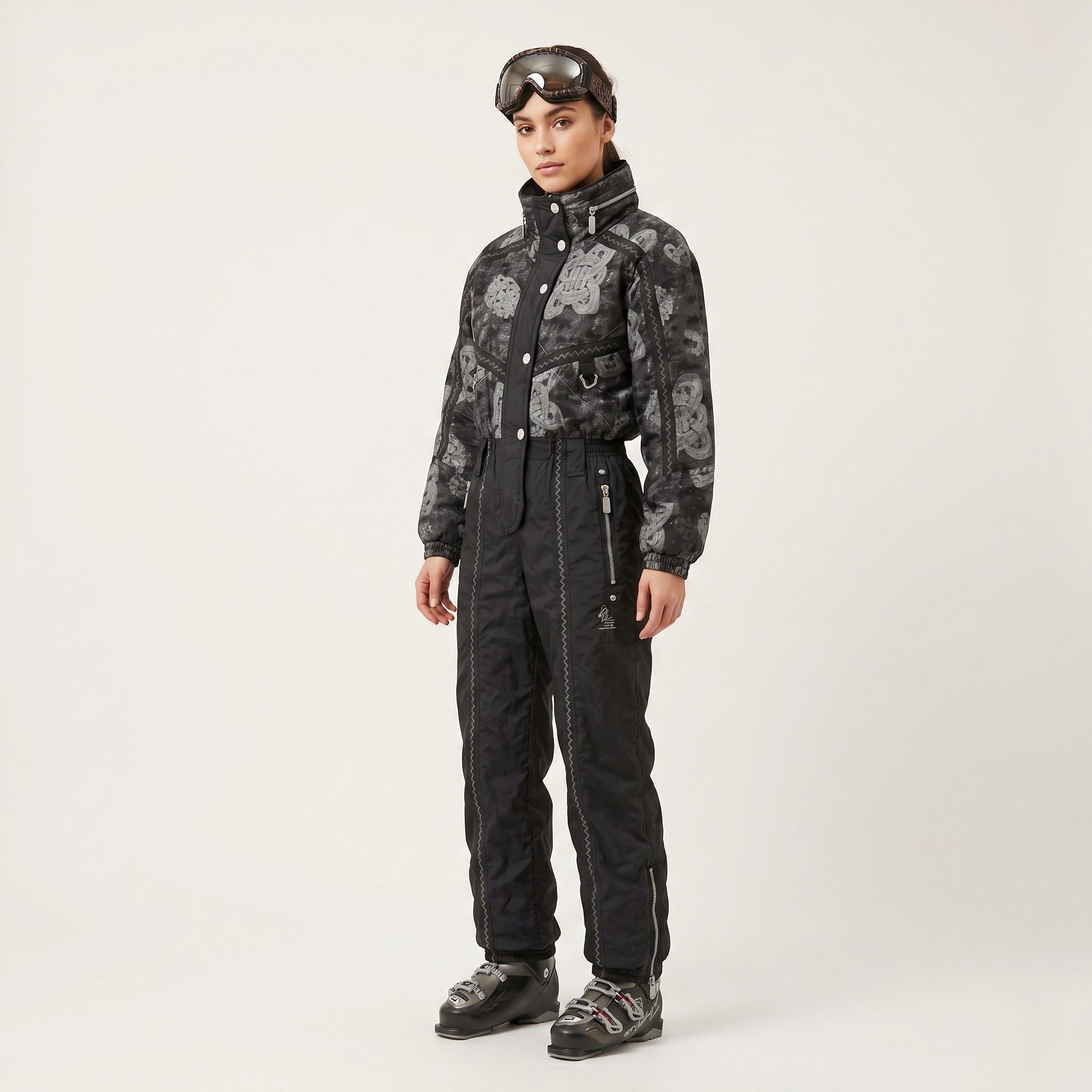 Vintage Luhta Women 14 40 Ski Suit One Piece Black Shiny 5463 Size L / US 10 / IT 46 - 1 Thumbnail