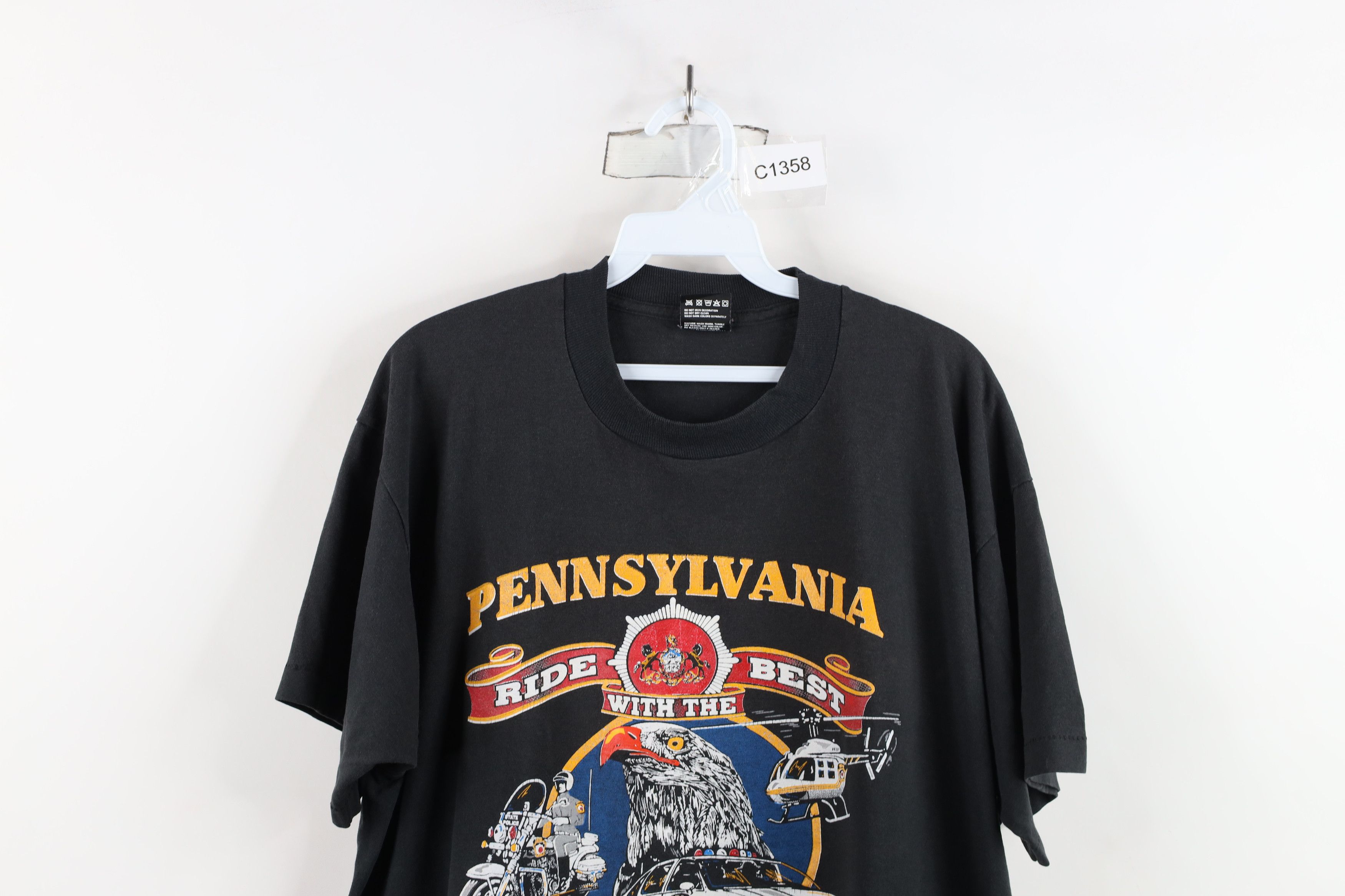 Vintage Vintage 90s Streetwear Pennsylvania Police T-Shirt Black USA Size US XL / EU 56 / 4 - 2 Thumbnail