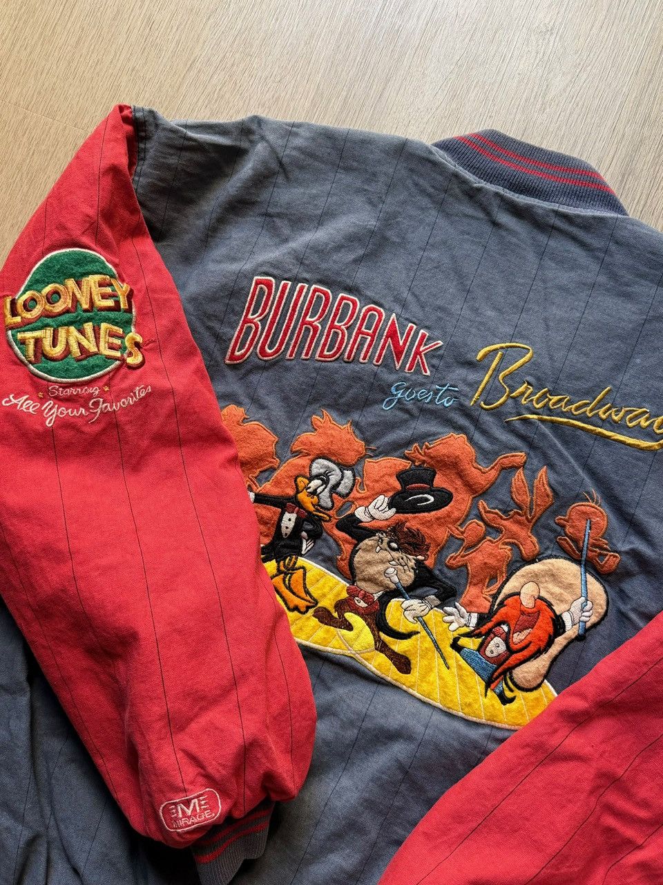Warner Bros Vintage 1993 Warner Bros Looney Tunes Bomber Jacket XL Size US XL / EU 56 / 4 - 2 Thumbnail