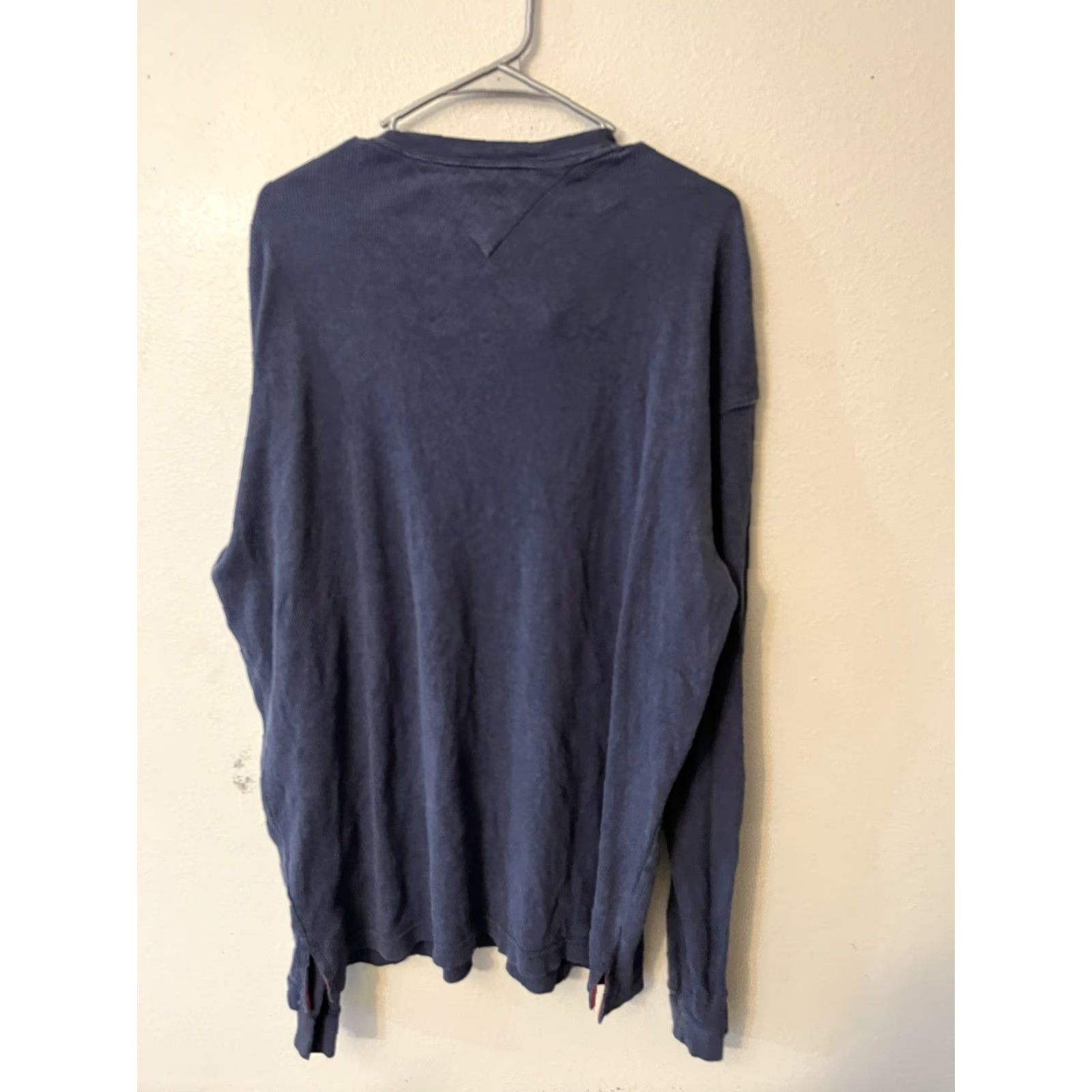 Tommy Hilfiger VINTAGE Tommy Hilfiger Tommy Jeans Henley Shirt Mens 2XL Blue 90s Size US XXL / EU 58 / 5 - 3 Thumbnail