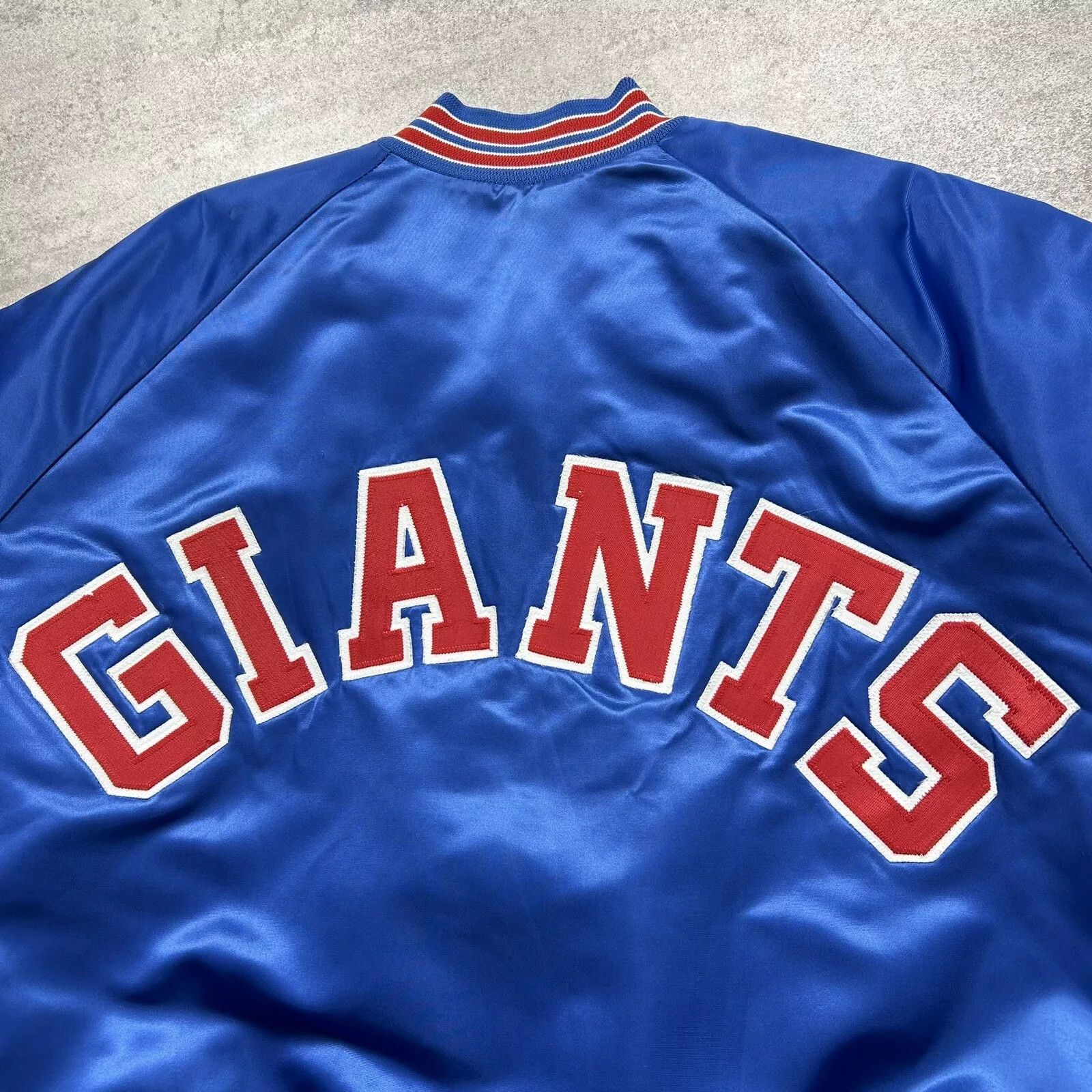 Chalk Line × NFL × Vintage VTG 90s NFL New York GIANTS SPELL OUT SATIN BOMBER JACKET Size US XL / EU 56 / 4 - 3 Thumbnail