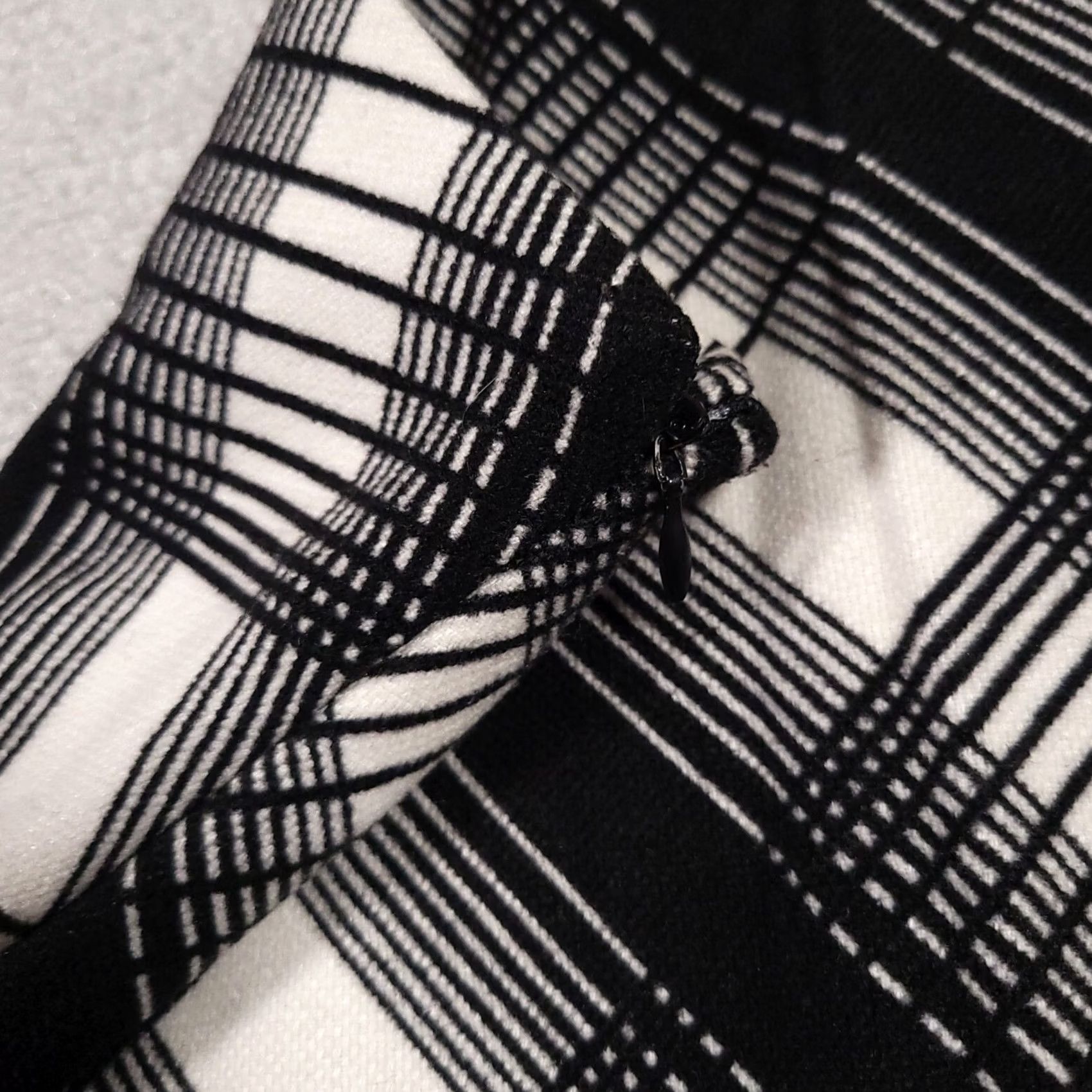 Vintage Hormars Plaid Midi Skirt White Black Women's A Line Medium Buckles Lined Zip Size 32" / US 10 / IT 46 - 5 Thumbnail