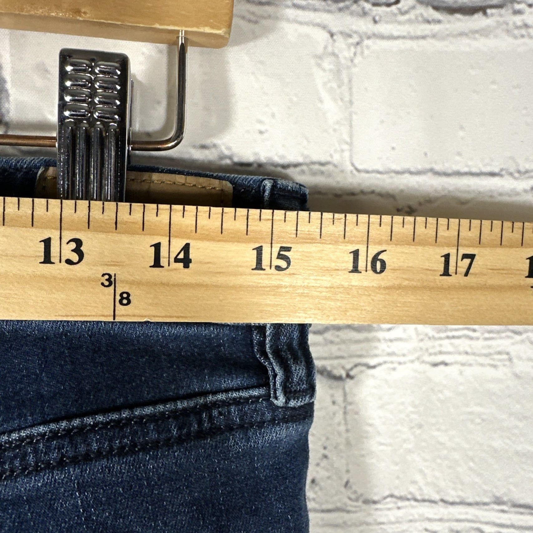 American Eagle Outfitters **American Eagle Outfitters Women's 10 Blue Flare Jeans Vintage N/A** User: **American Eagle Outfitters Women's 10 Blue Flare Jeans** Size 32" / US 10 / IT 46 - 4 Thumbnail