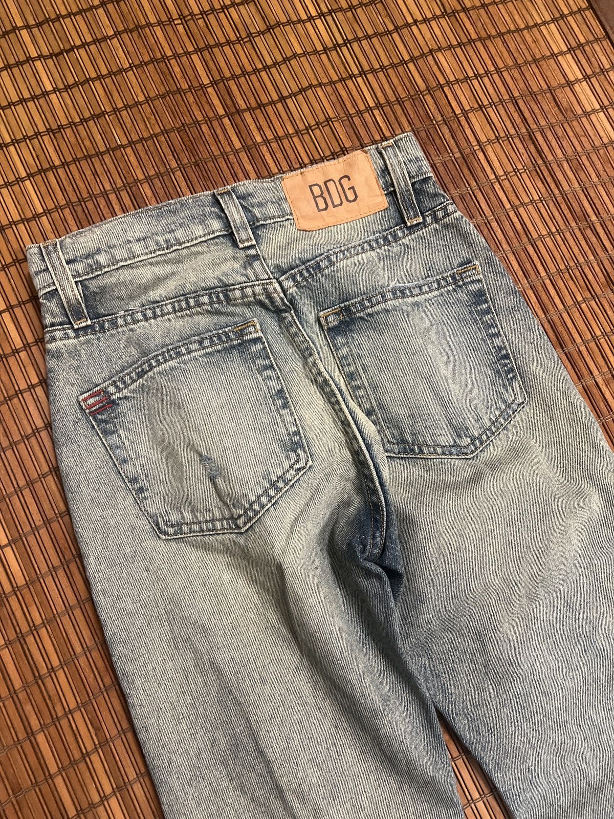 Bdg BDG distressed Light blue wash denim jeans Size 24" / US 00 / IT 34 - 2 Thumbnail
