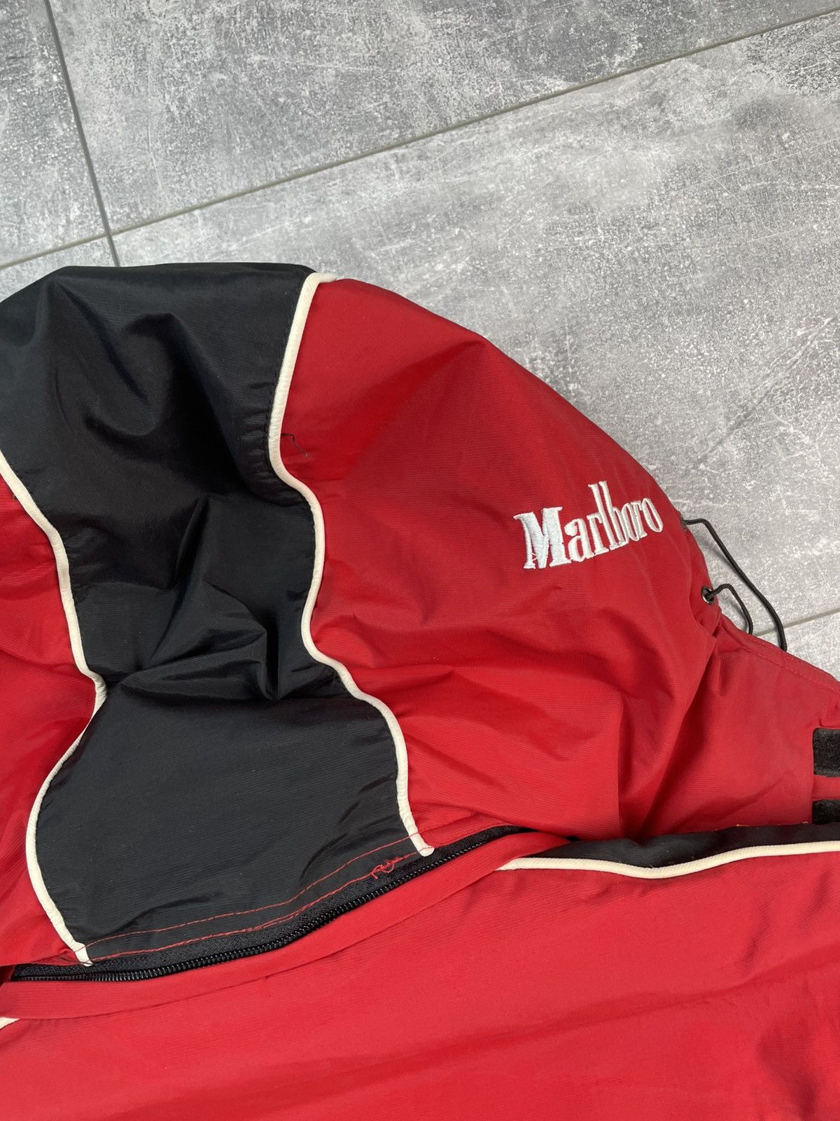 Marlboro Marlboro Ferrari Racing Jacket Formula 1 Vodafone Size US XXL / EU 58 / 5 - 15 Thumbnail