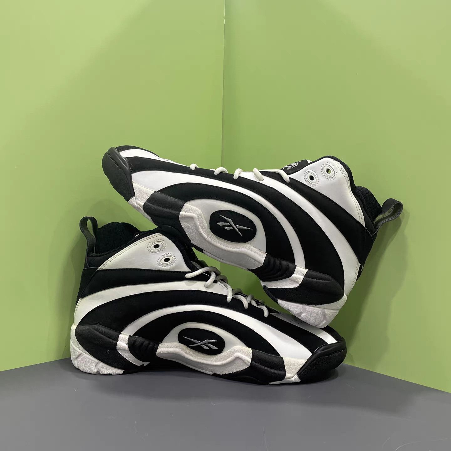 Reebok Reebok Shaqnosis Basketball Shoes (Shaquille O'Neal) K15 Size US 9 / EU 42 - 5 Thumbnail