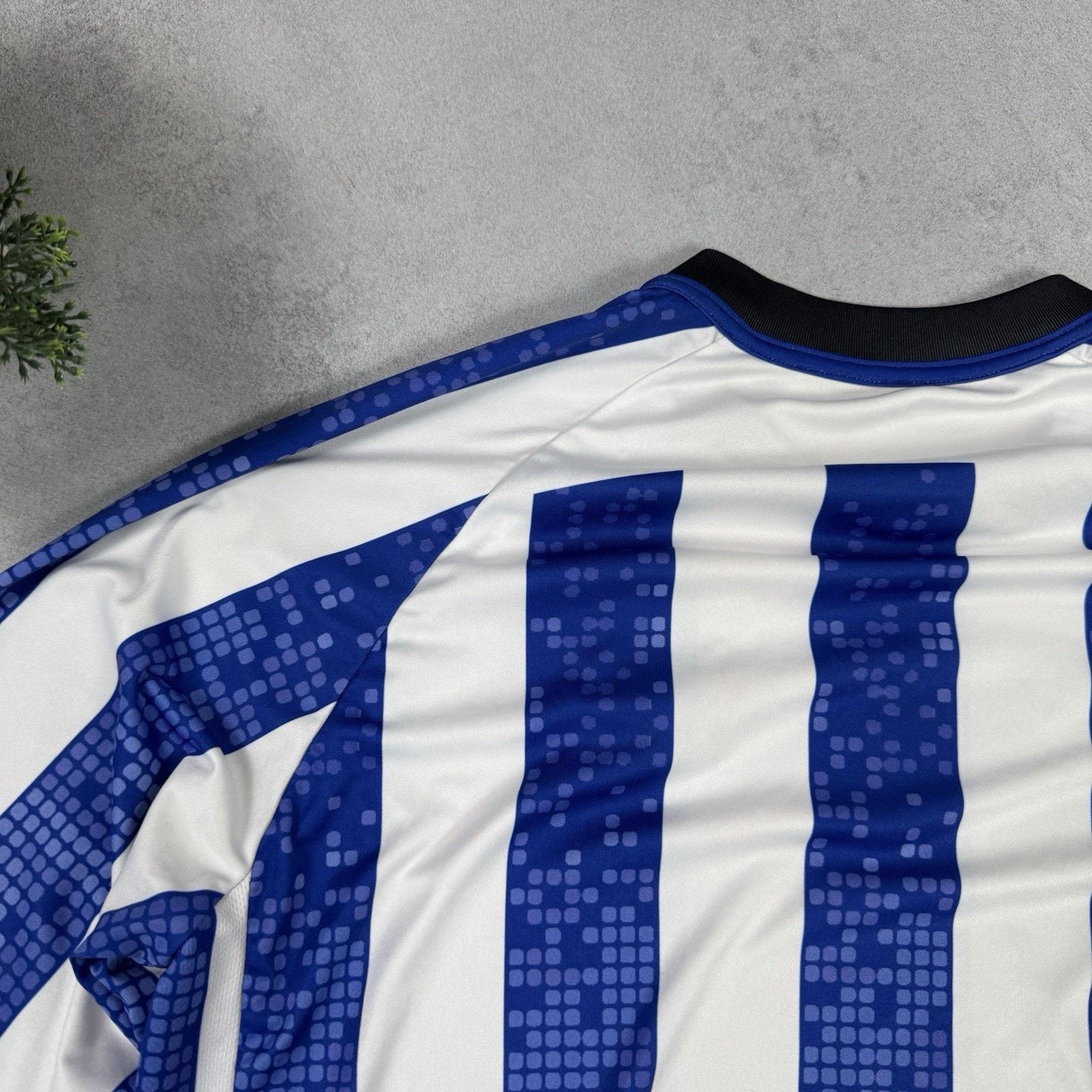 Vintage Sheffield Wednesday Home Football Shirt 2019/2020 Size US L / EU 52-54 / 3 - 19 Thumbnail