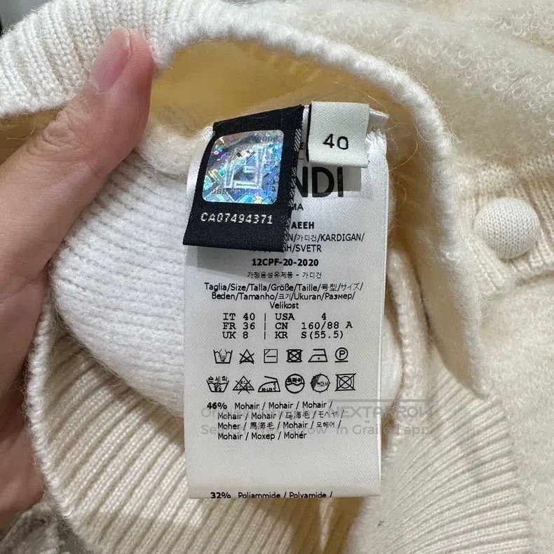 Fendi Fendi Double F Embroidered V-neck Short Knit Cardigan Size XS / US 0-2 / IT 36-38 - 4 Thumbnail